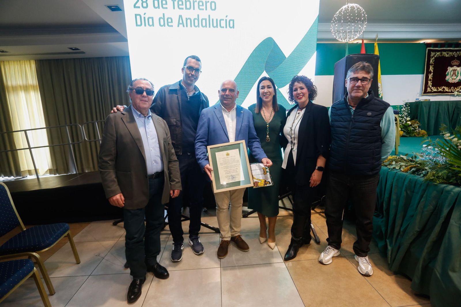 Fotos de la entrega de reconocimientos por el Día de Andalucía en Los Barrios