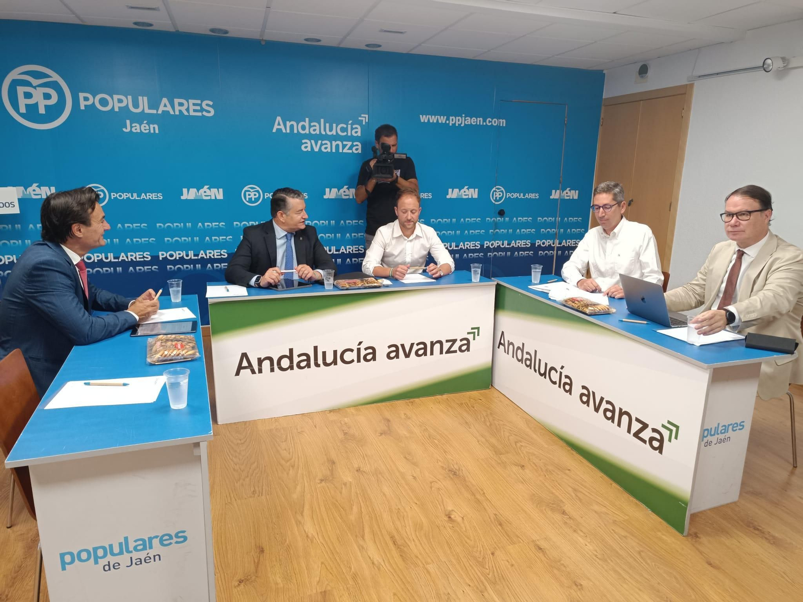 Comisión de seguimiento del "Acuerdo por Jaén", entre PP y Jaén Merece Más. Imagen de archivo.