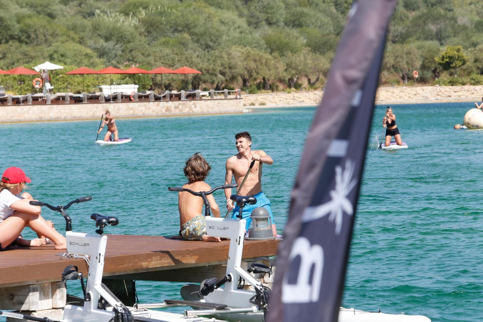 Sotogrande se vuelca con la solidaridad: las mejores imágenes de la Charity Paddle Surf Race 2025