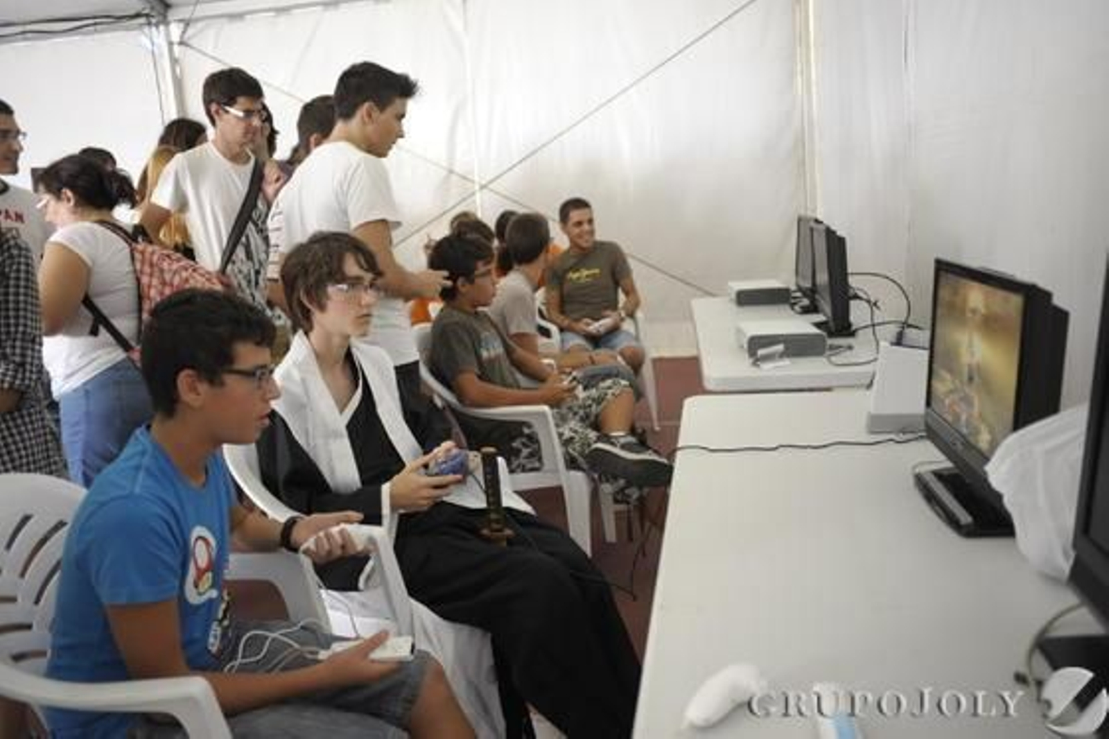 El colegio de San Felipe Neri acoge una nueva edición del Salón Manga de Cádiz. 

Foto: Joaquin Hernandez Kiki