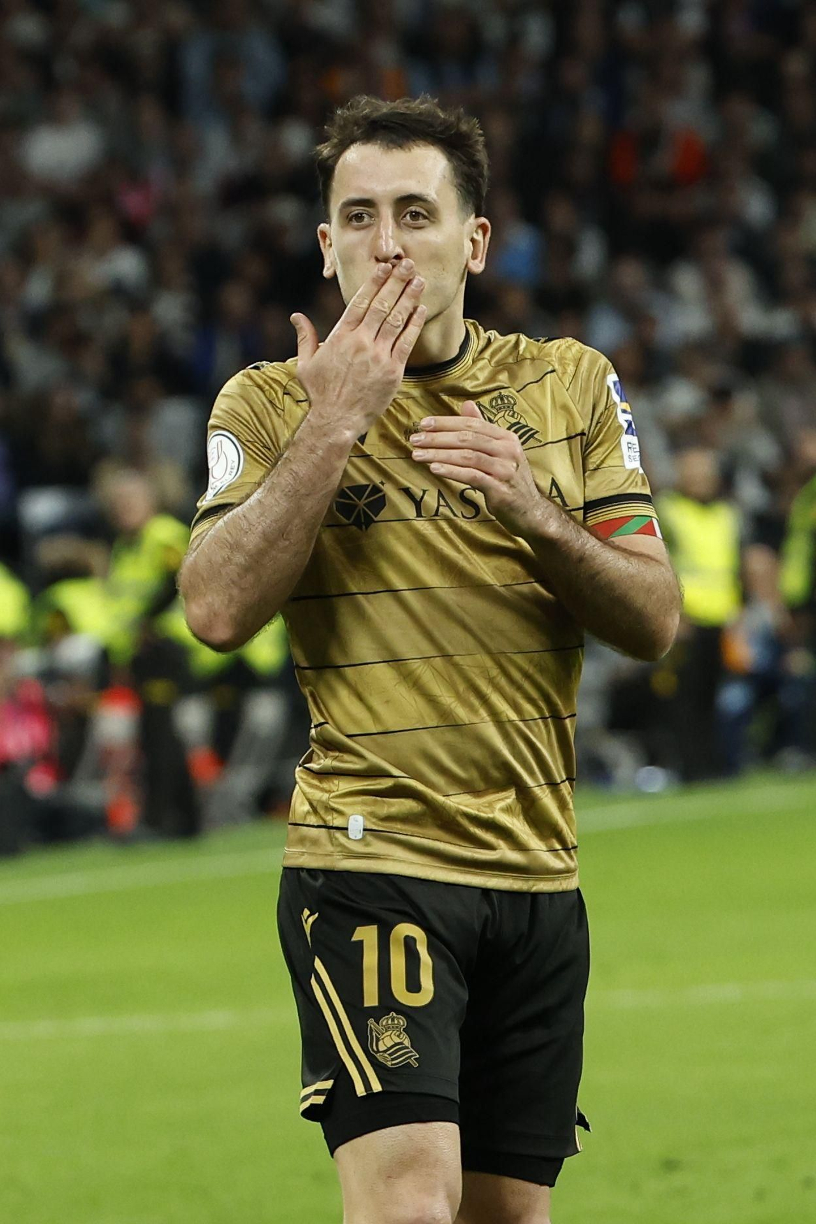 Las fotos del Real Madrid - Real Sociedad camino del Estadio de la Cartuja