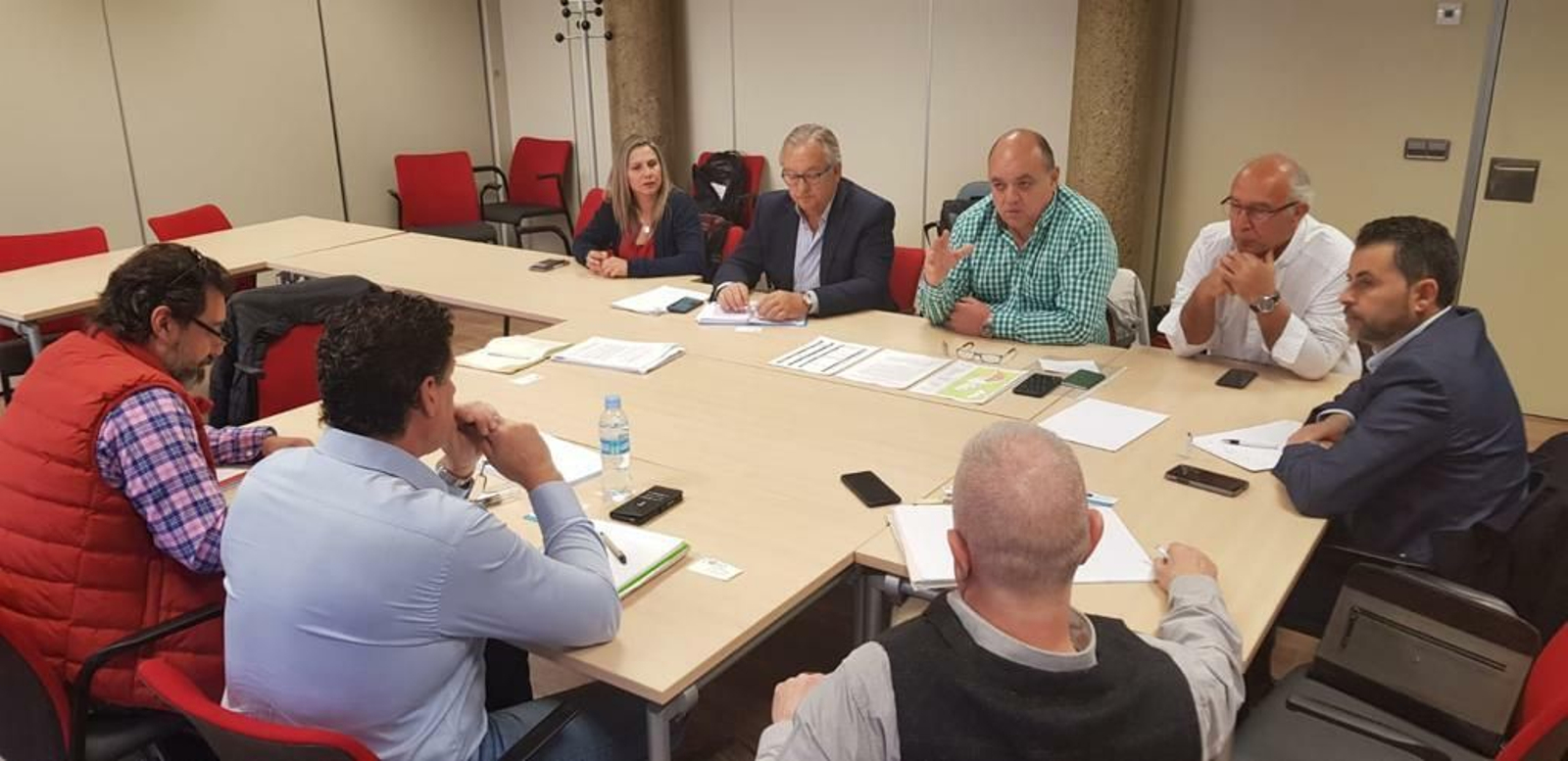 Reunión de los portavoces del sector pesquero con UGT.