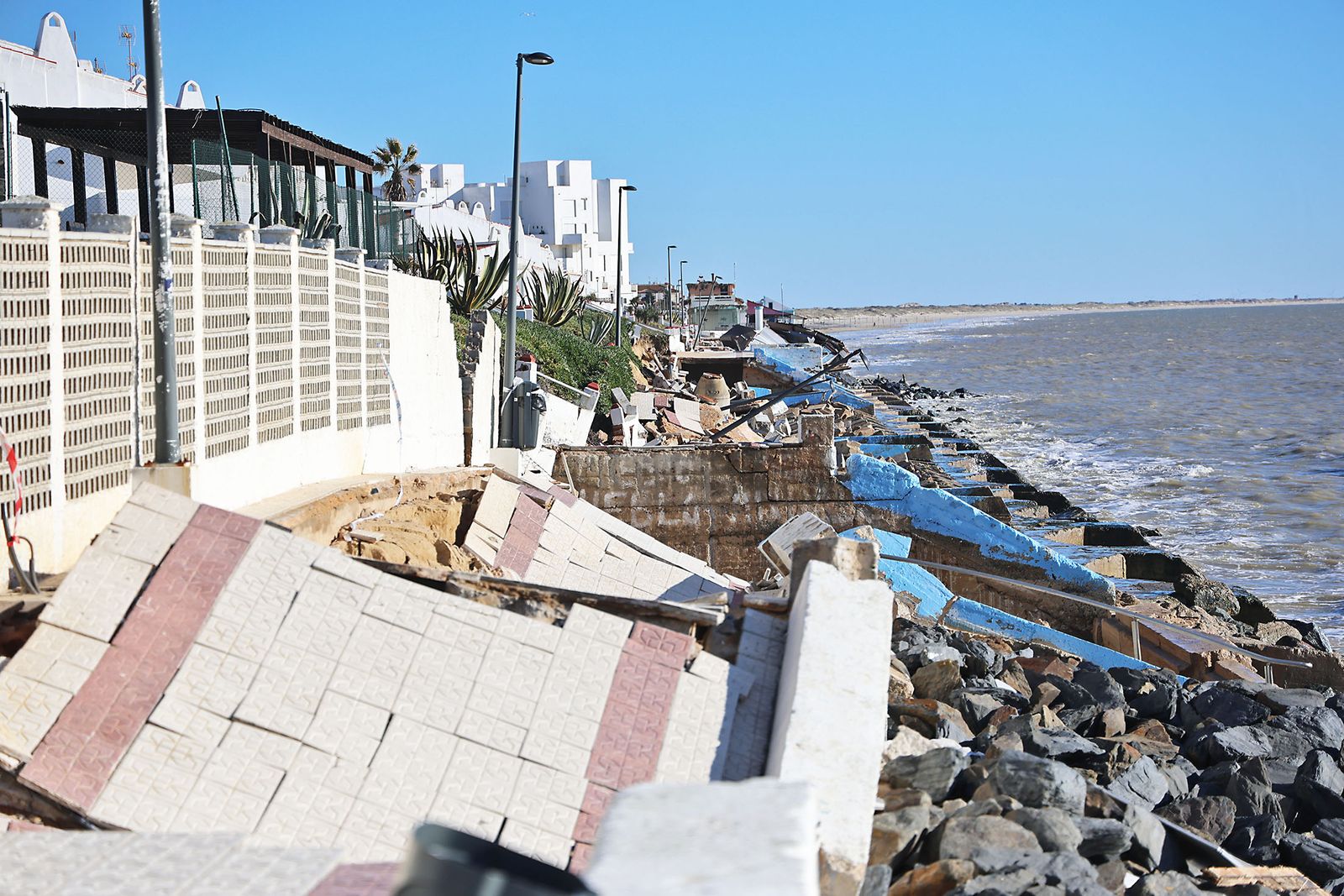 Las dramáticas fotografías del estado de las playas de Matalascañas tras el paso del temporal