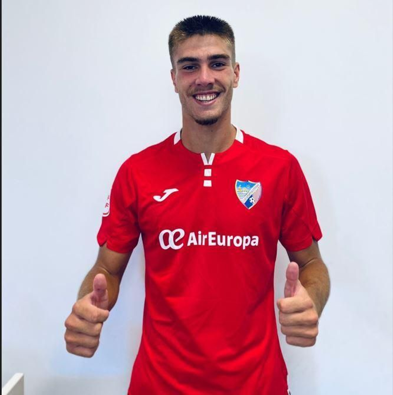 Toledano, con la camiseta del CD Estepona