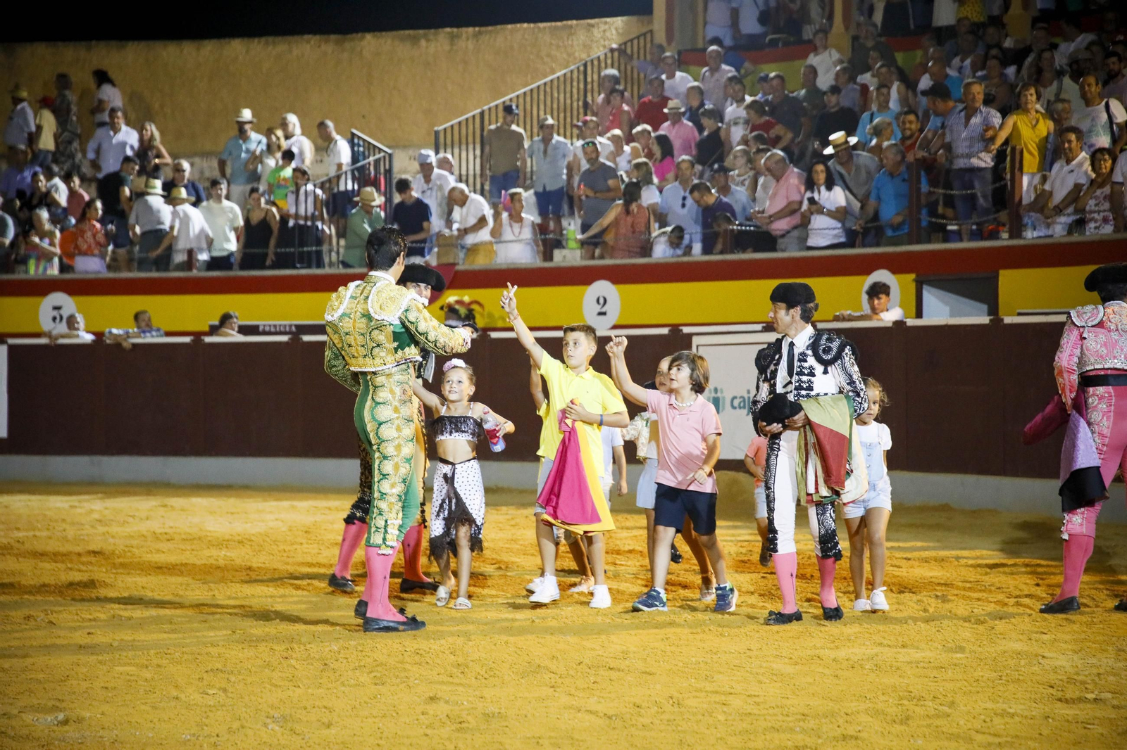 Corrida de toros Berja con un toro indultado, en imágenes