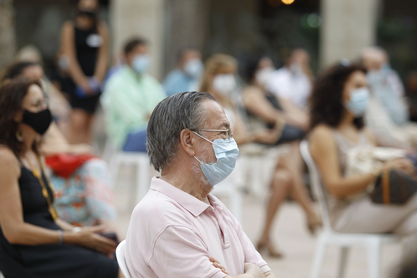 Fotogalería El Diario de los Libros, con el escritor Javier Sierra.