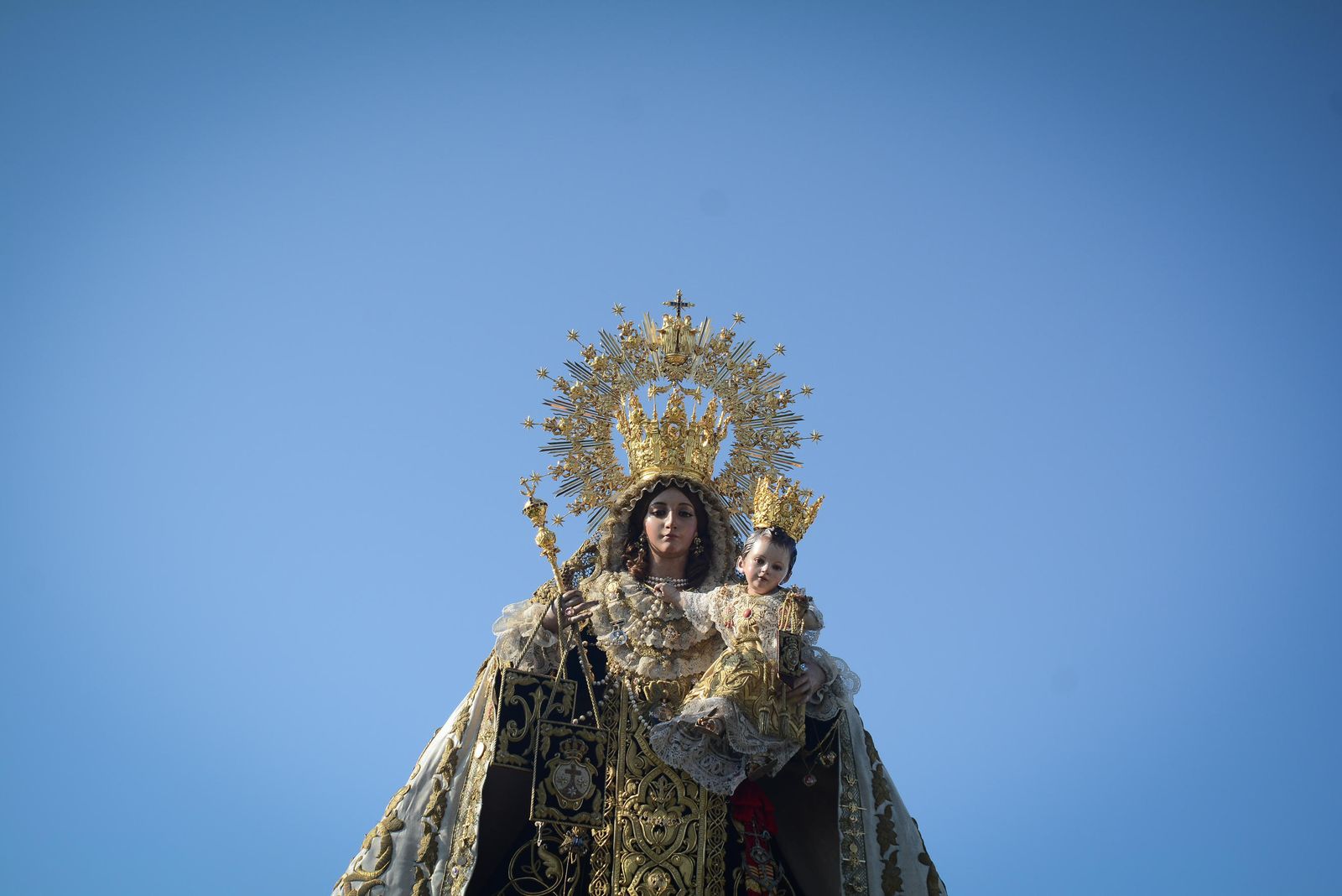 El reflejo azul de El Perchel