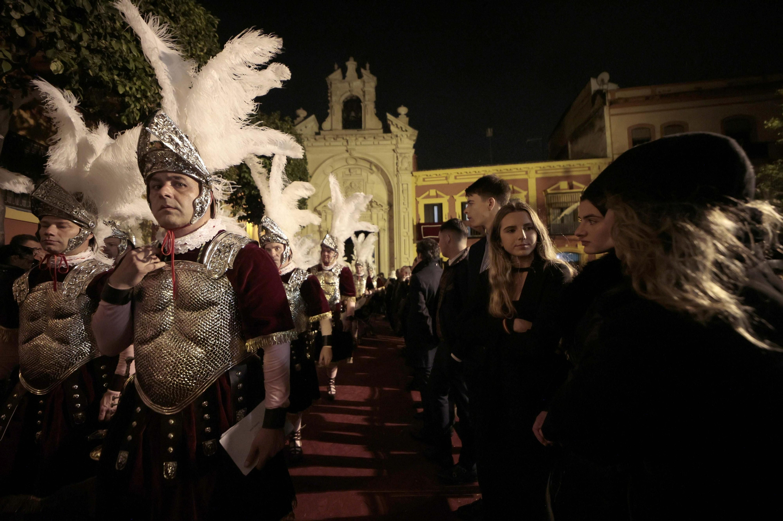 Los Armaos de la Macarena visitan  al Gran Poder