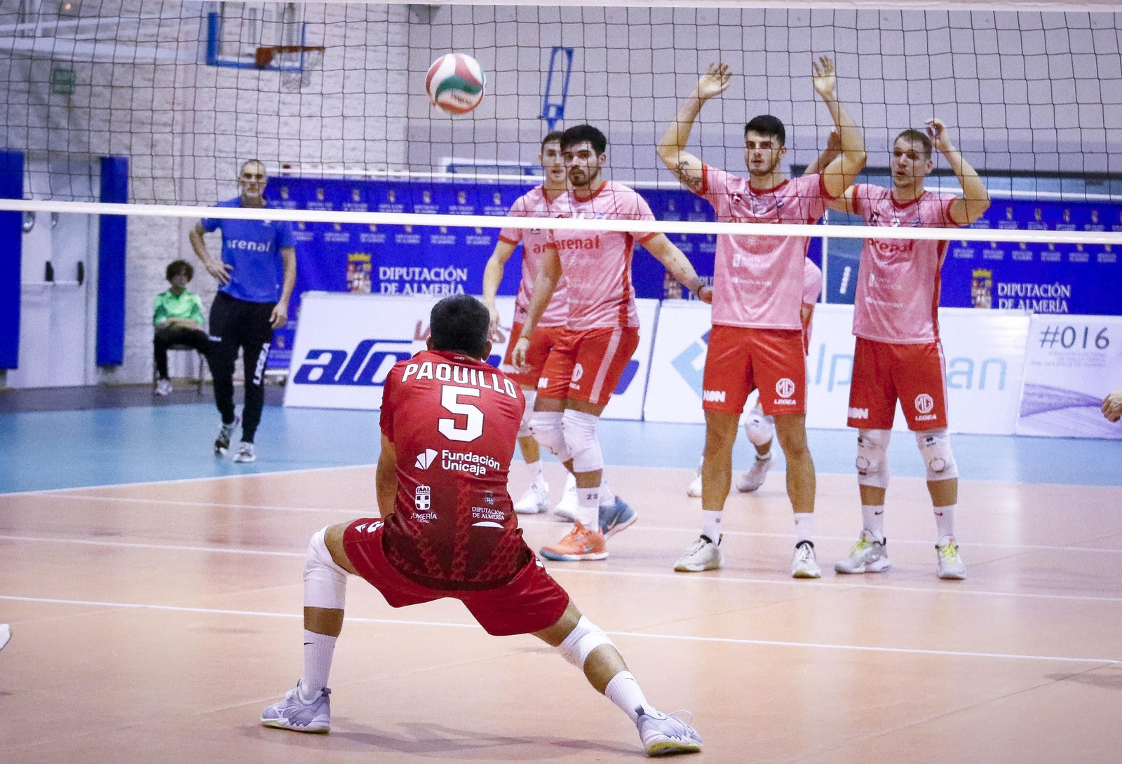 Unicaja Costa de Almería-Arenal Emeve de la Superliga, en imágenes