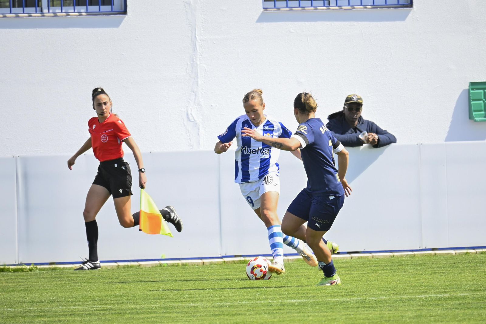 Imágenes del partido entre el Sporting de Huelva y el Alavés Fem