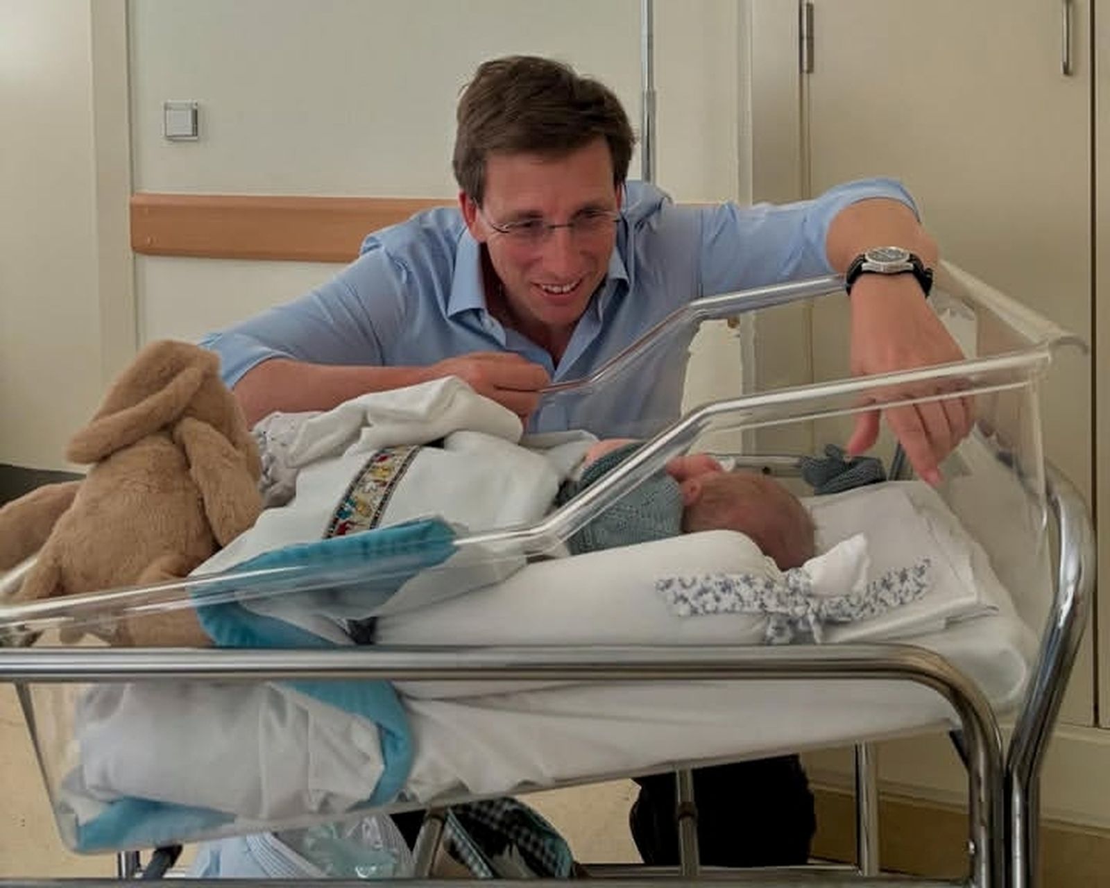 José Luis Martínez-Almeida tiene muy claros los planes que quiere compartir con su hijo Lucas.