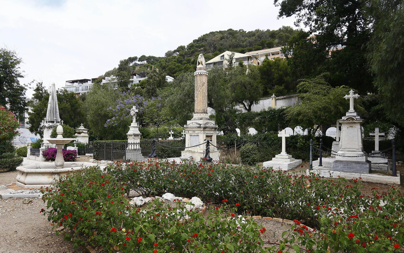 El cementerio Inglés de Málaga, en fotos