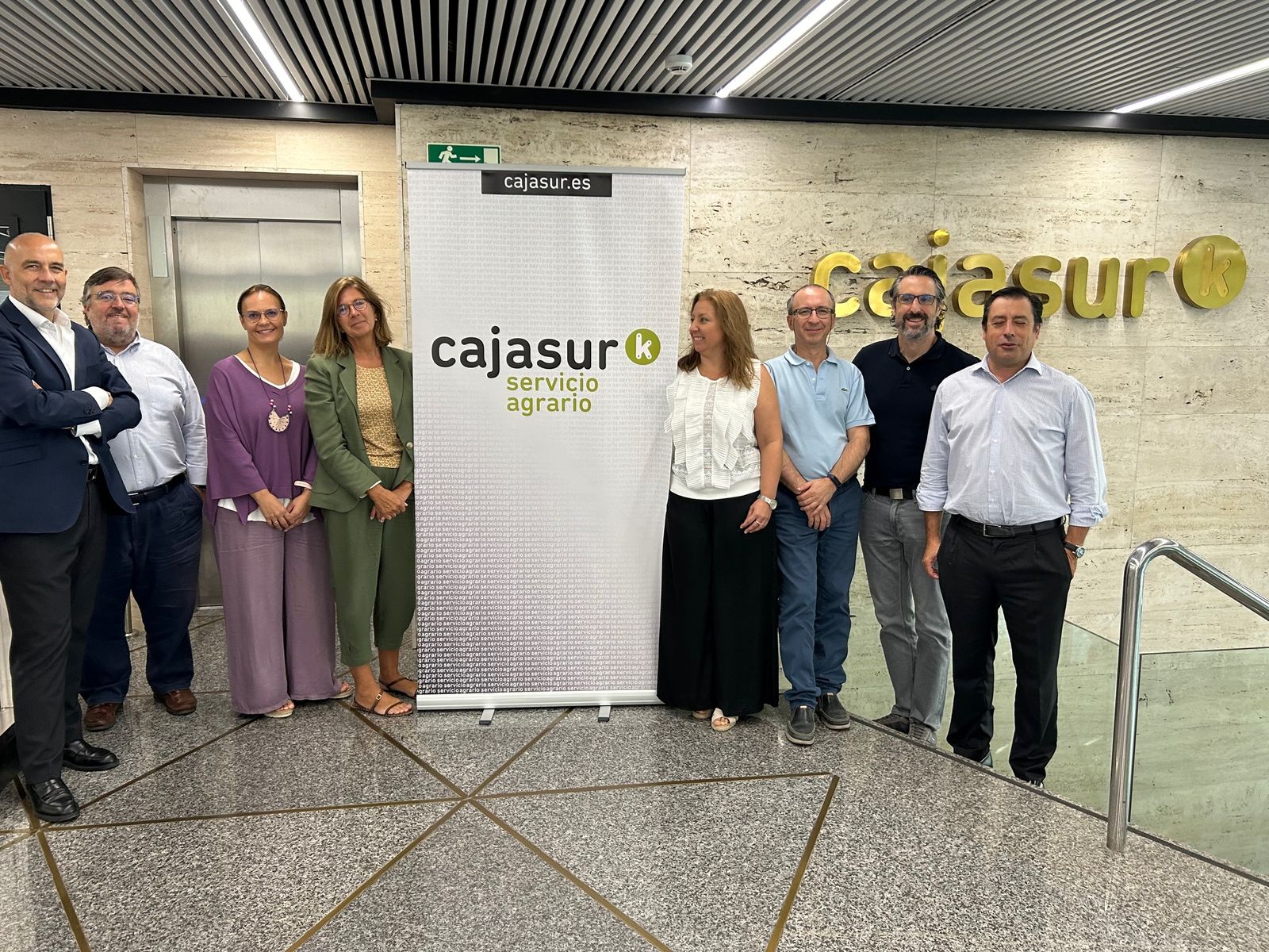 Parte del equipo humano del servicio agrario de Cajasur.