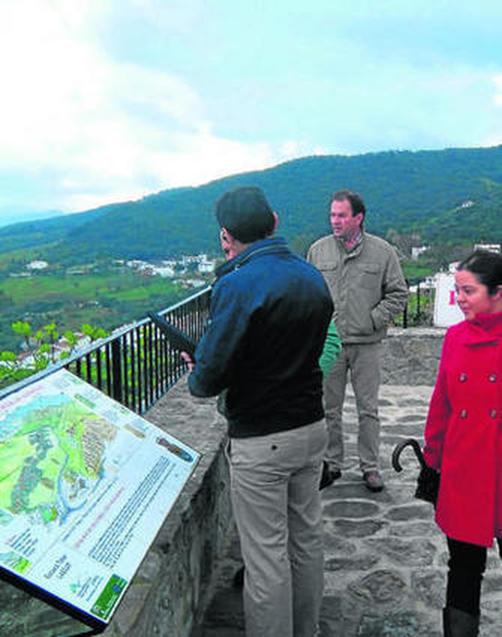 Las vistas del Parque Natural de los Alcornocales son impresionantes.