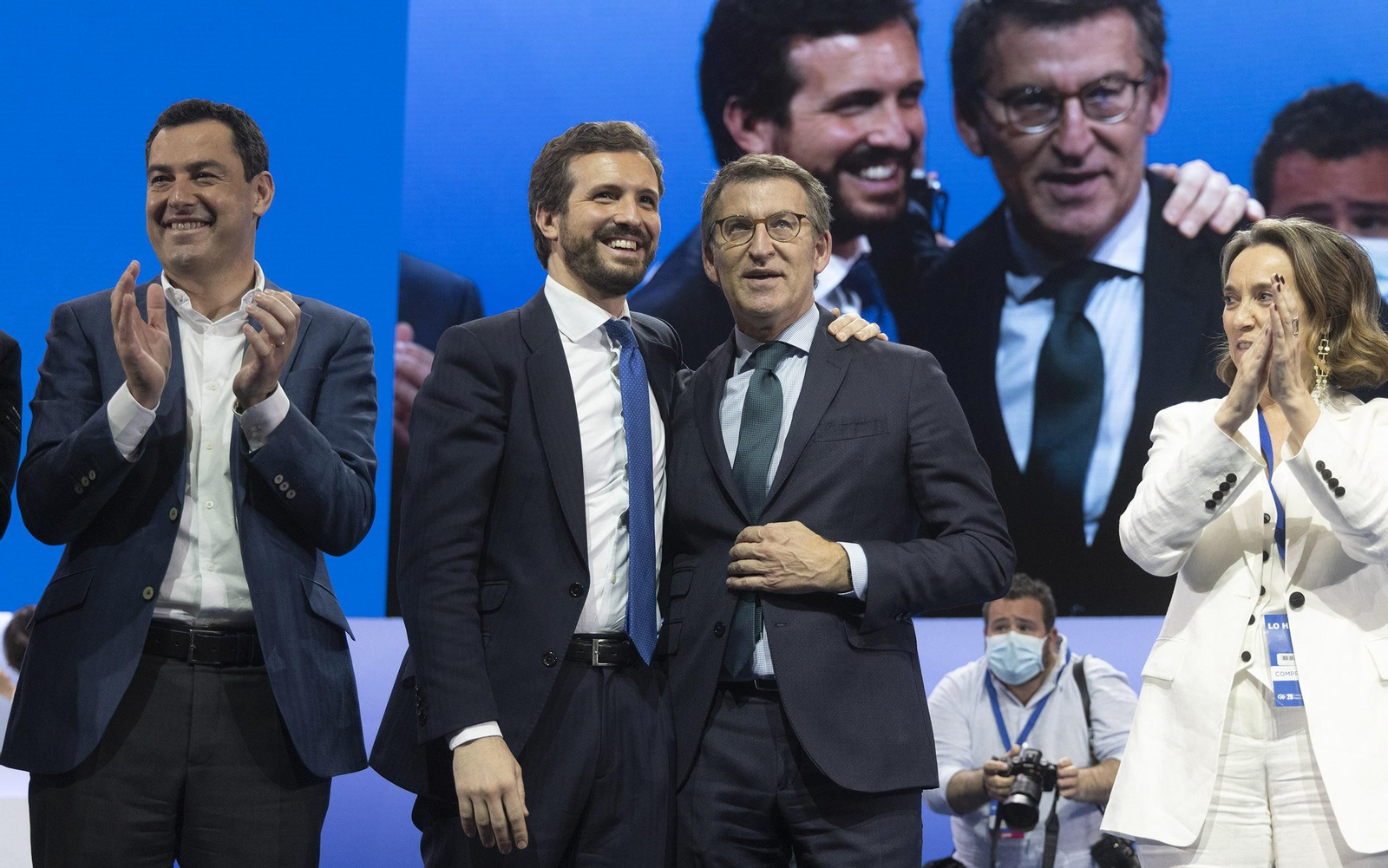 La proclamación de Feijóo como presidente del PP en Sevilla, en imágenes