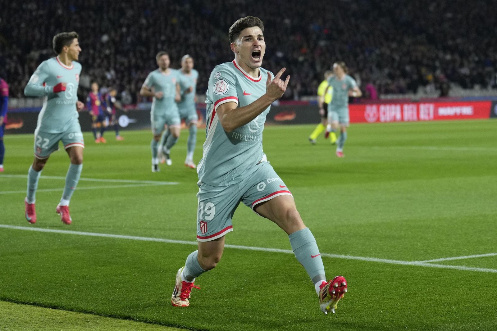 Las fotos del espectacular Barcelona - Atlético de Madrid