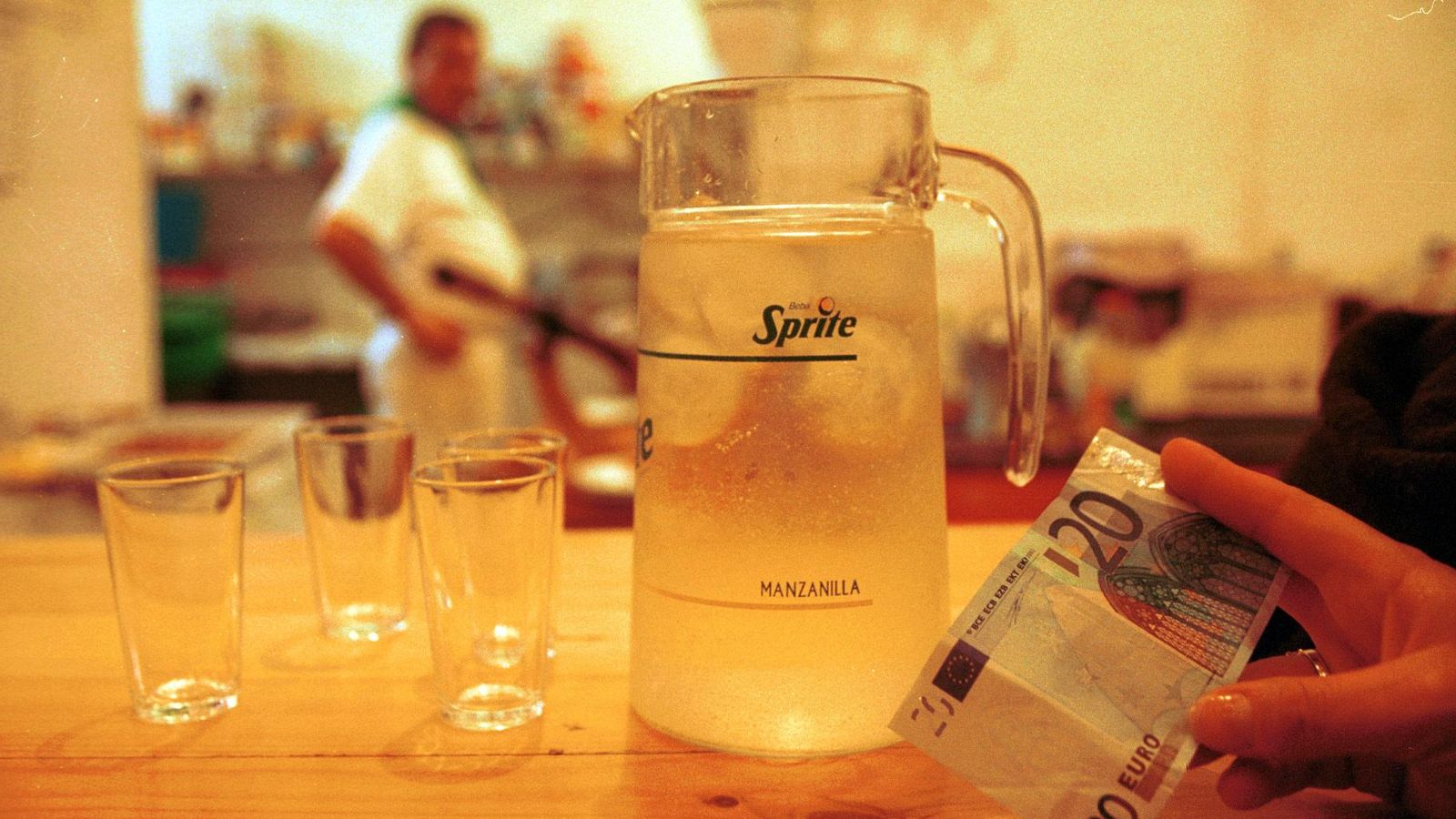 Jarra de rebujito lista para consumir.