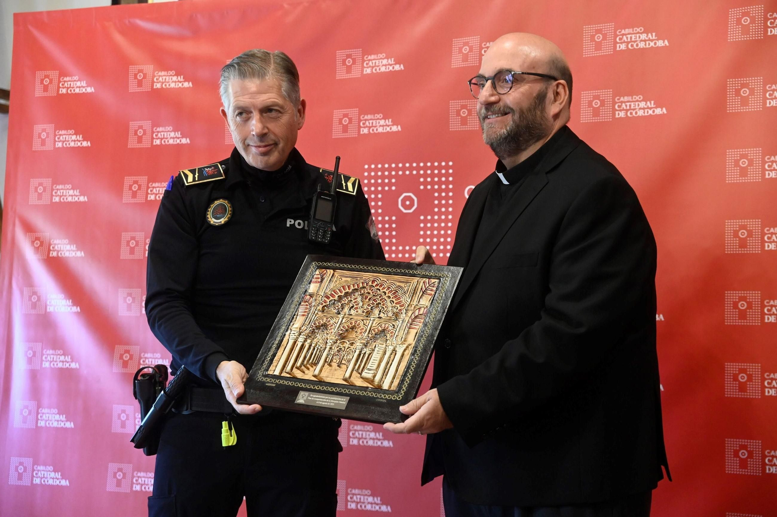 El reconocimiento a quienes lucharon contra el incendio de la Mezquita de Córdoba, en imágenes