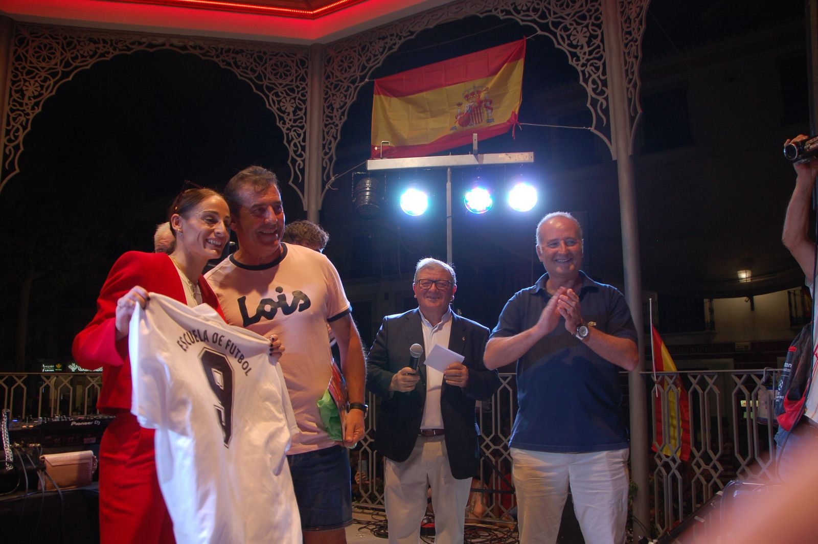 La campeona del mundo Esther González, homenajeada en Huéscar, su pueblo