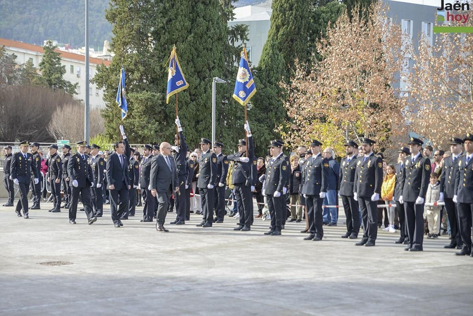 Celebración del bicentenario de la Policía Nacional en Jaén.