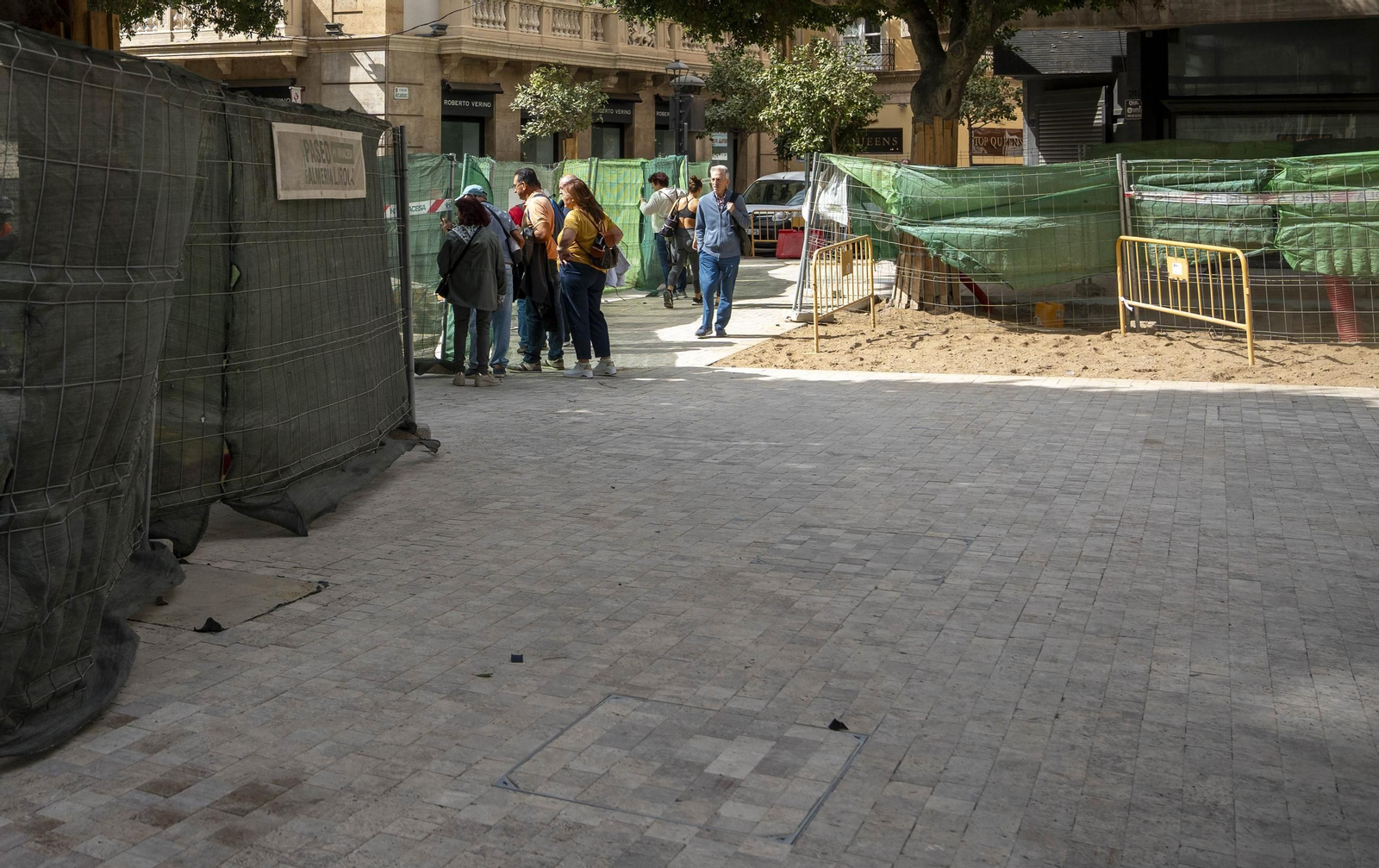 Cortes peatonales por obras en el paseo