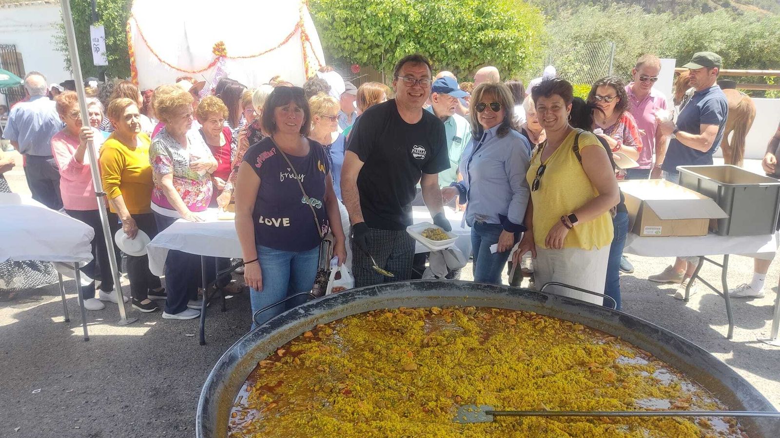Paella popular para reponer fuerzas.
