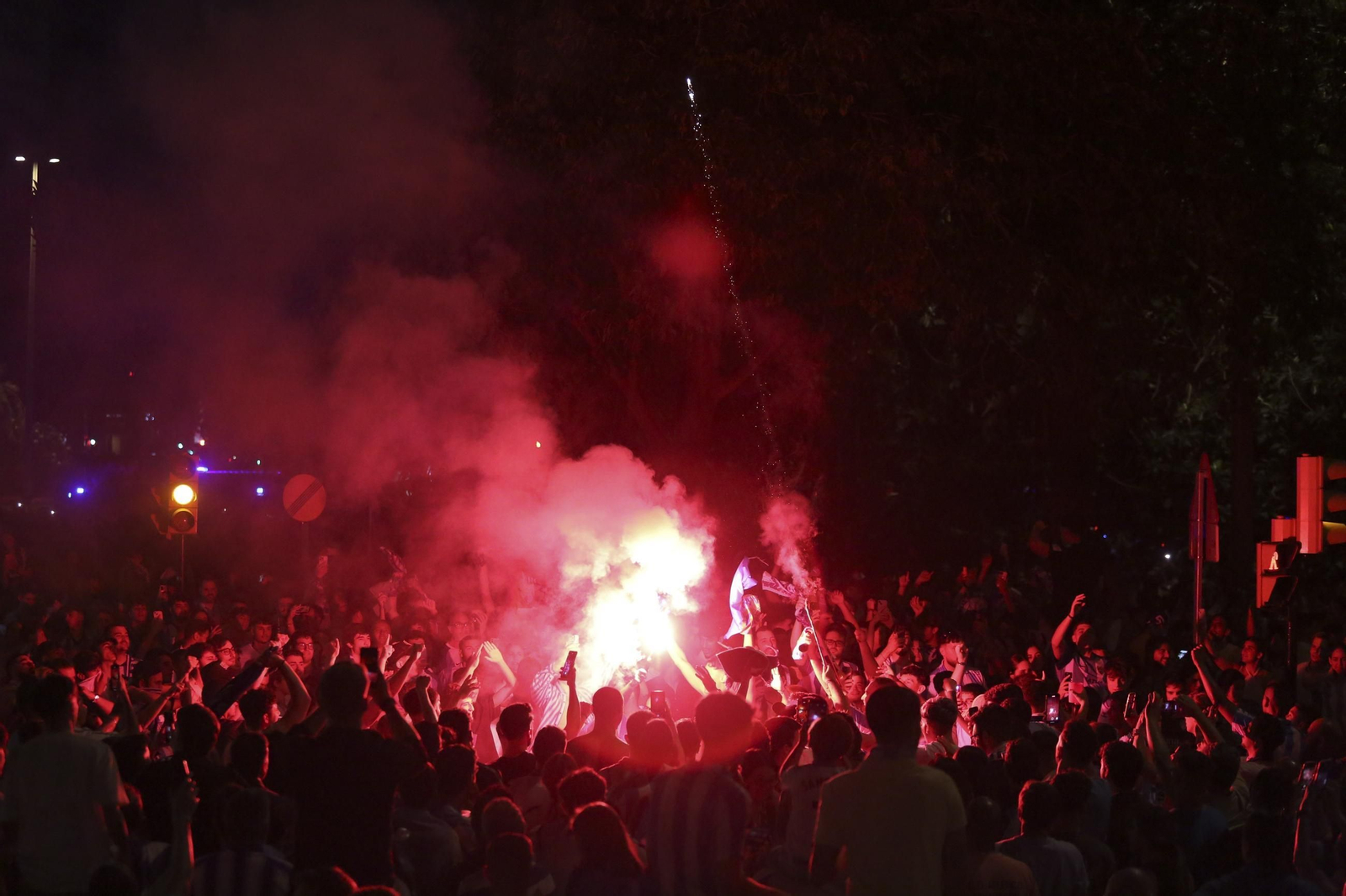 Así fue la locura del ascenso del Málaga CF en Tarragona