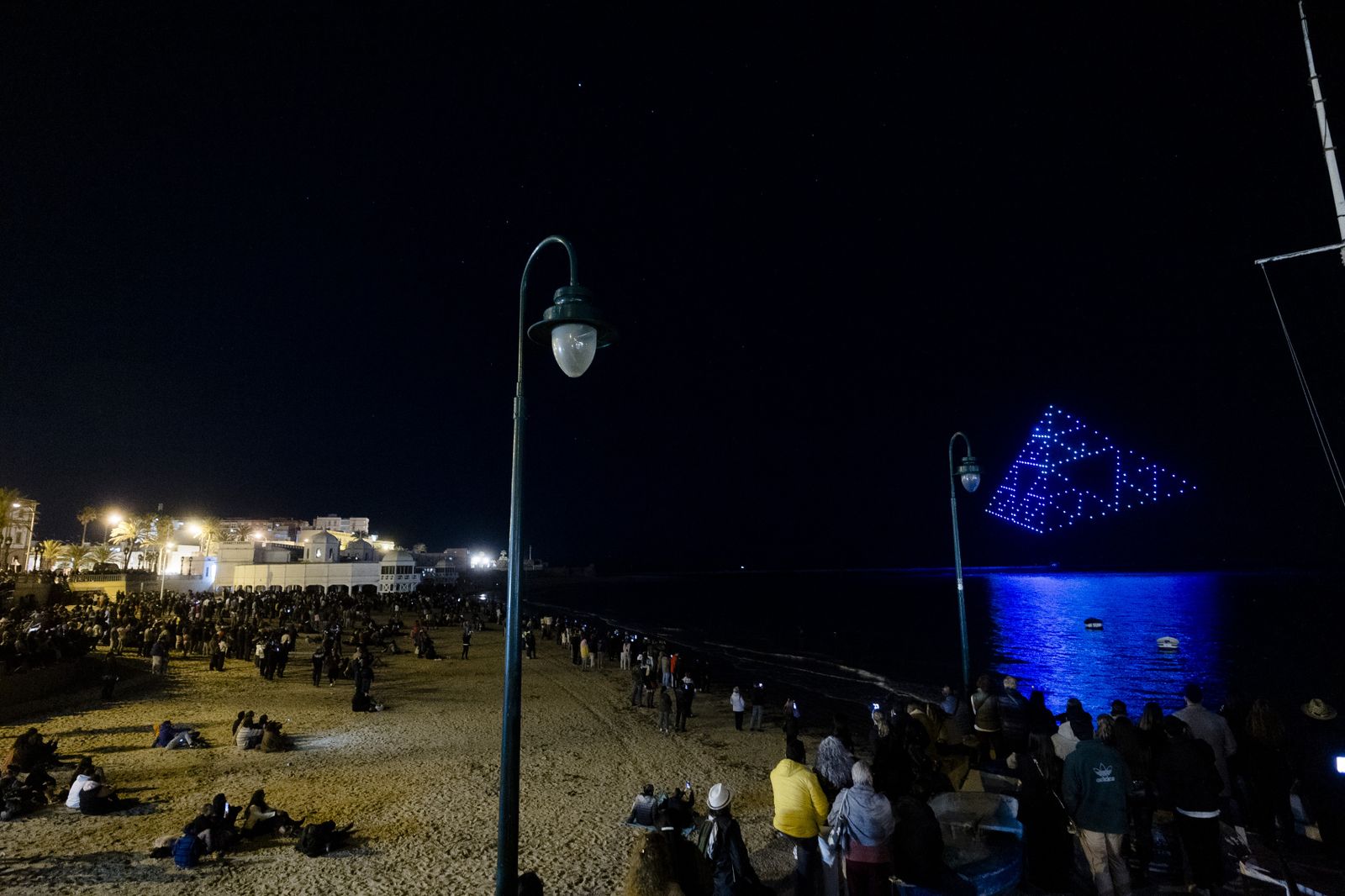 Las imágenes de la quema de la Bruja Piti y espectáculo de luz y sonido