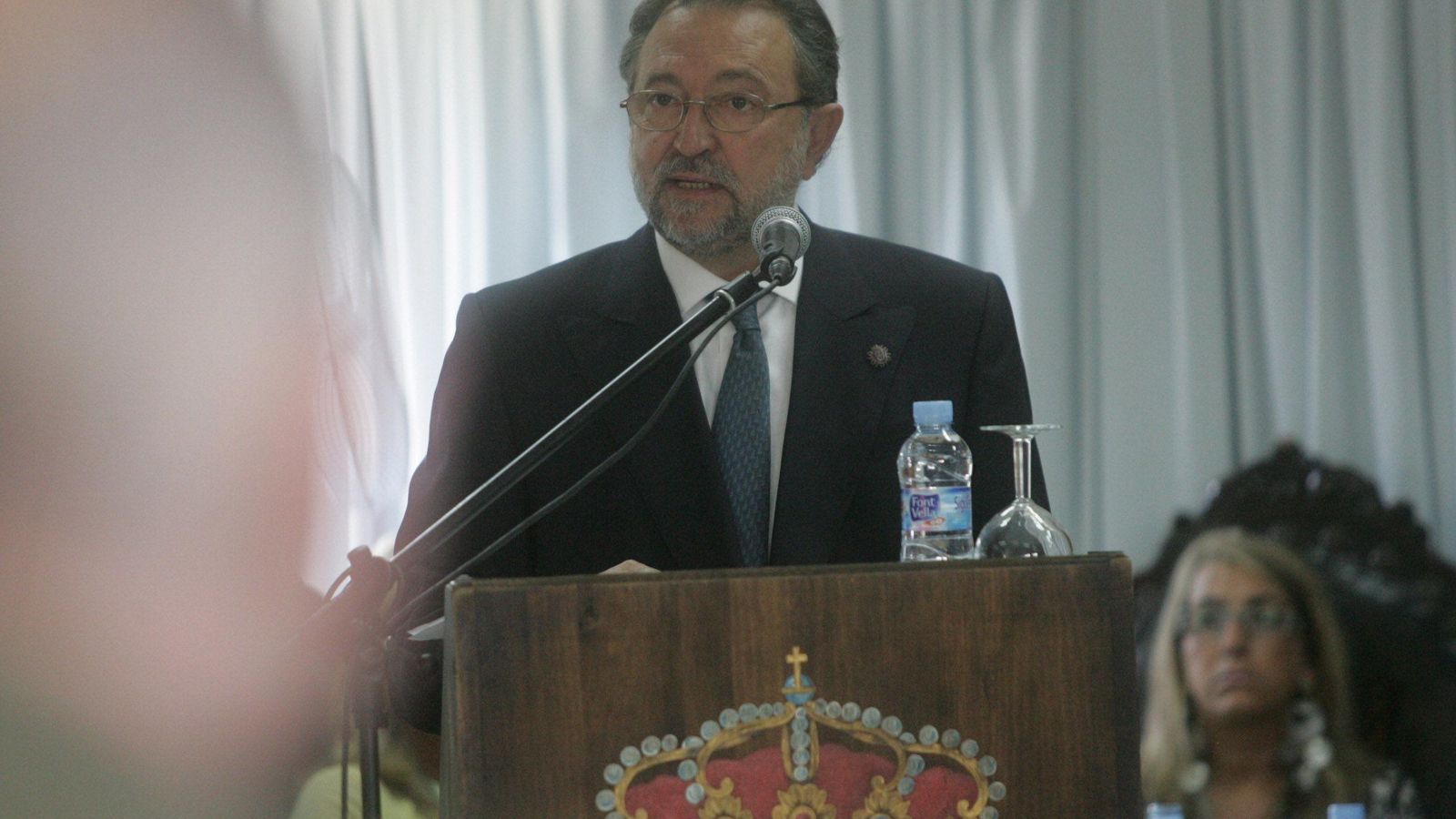 Juan Carmona (PSOE) logró en 1983 el apoyo del 79,71% de los linenses. En la imagen, en un acto en 2010.