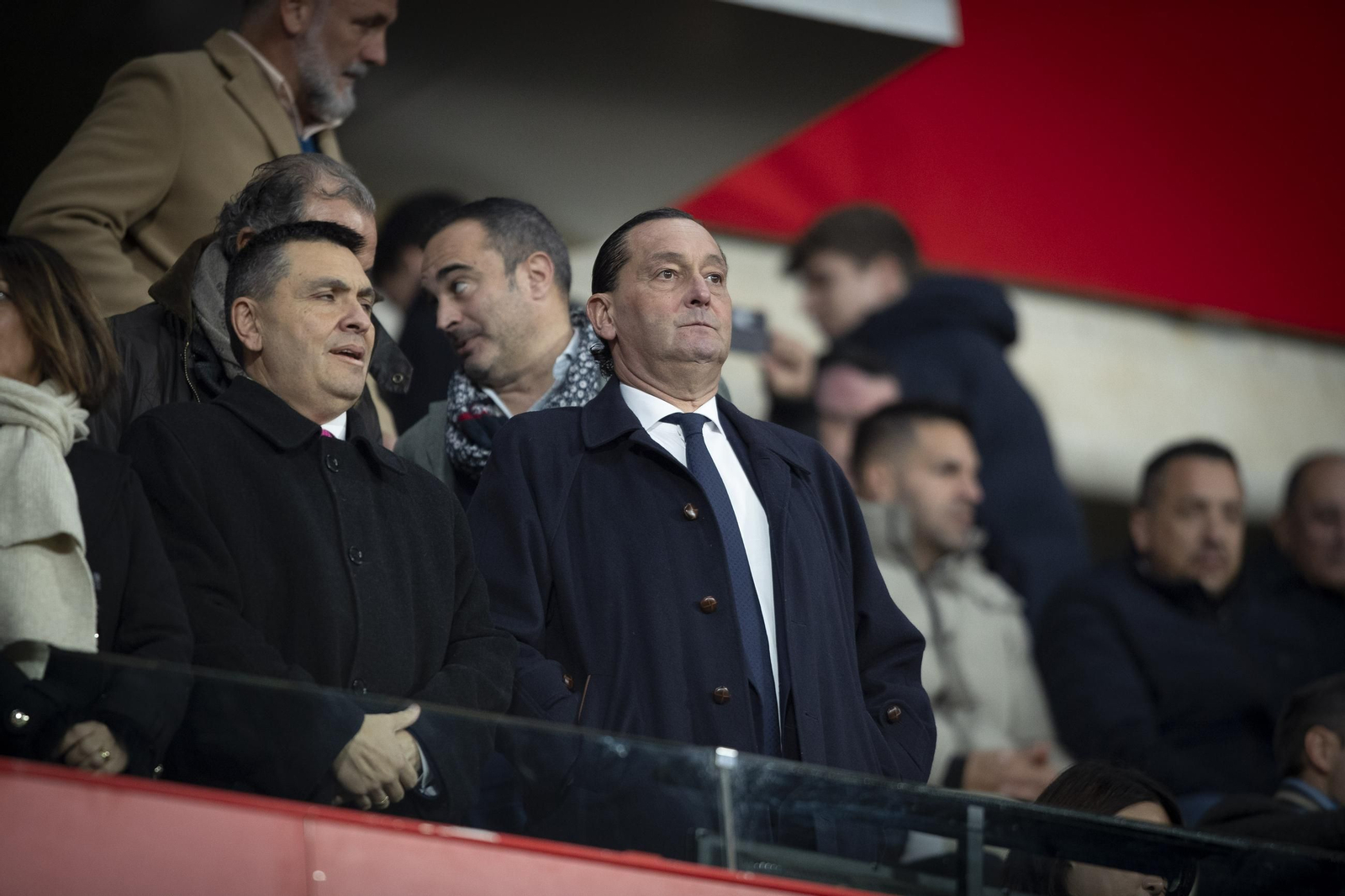 Encuéntrate en la grada durante el Granada CF-AD Ceuta