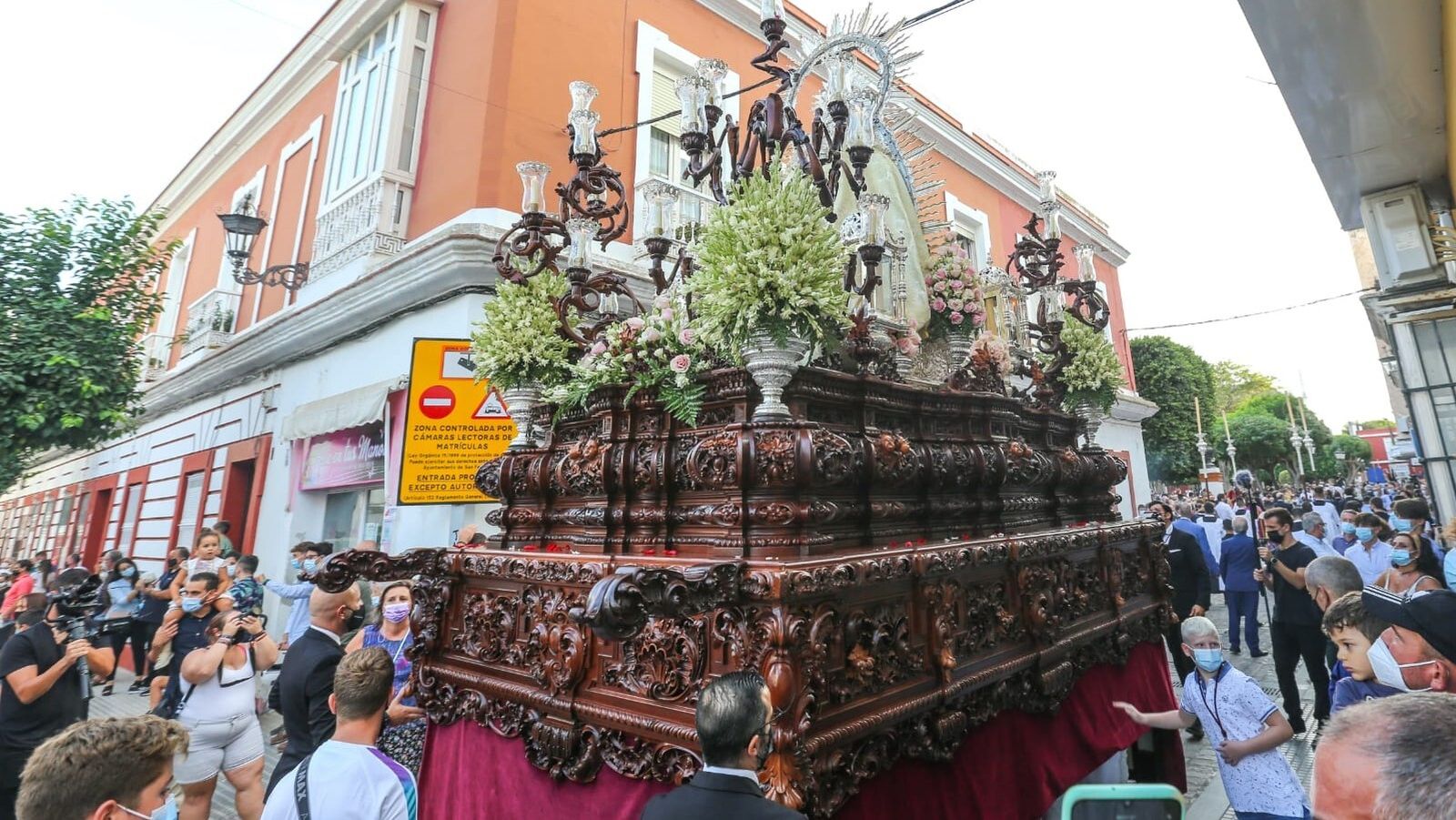 Imágenes de la procesión de la Virgen de las Mercedes en San Fernando