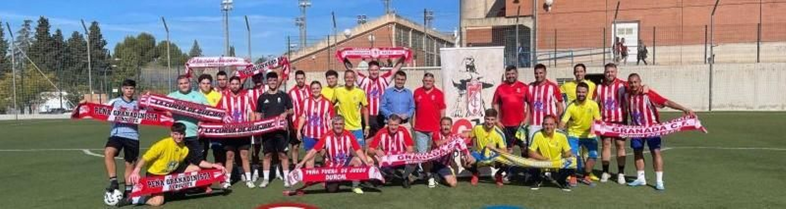 Hermanamiento entre aficiones del Granada y el Cádiz antes del partido