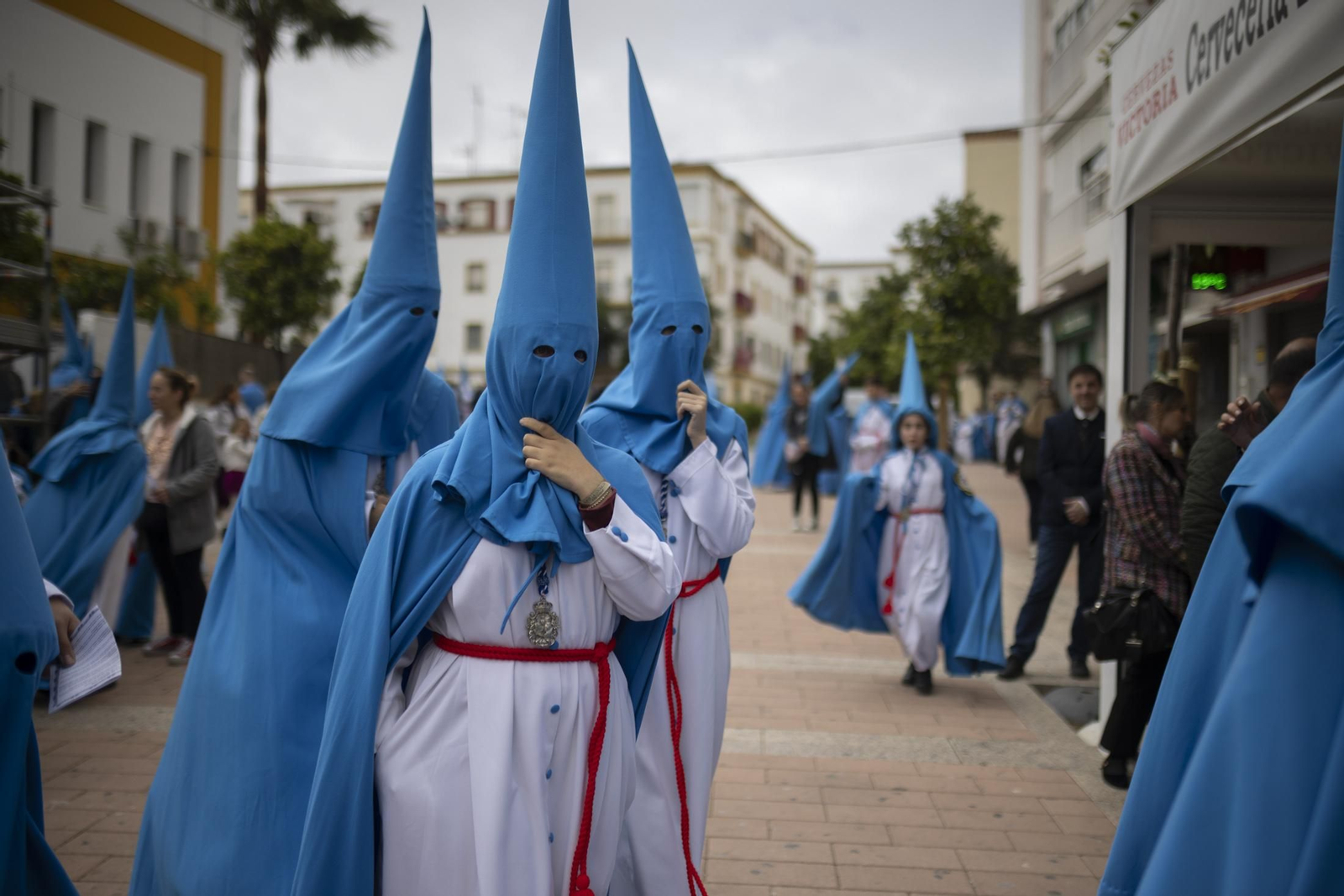 Las mejores imágenes del Miércoles Santo en Huelva: Hermandad de la Victoria