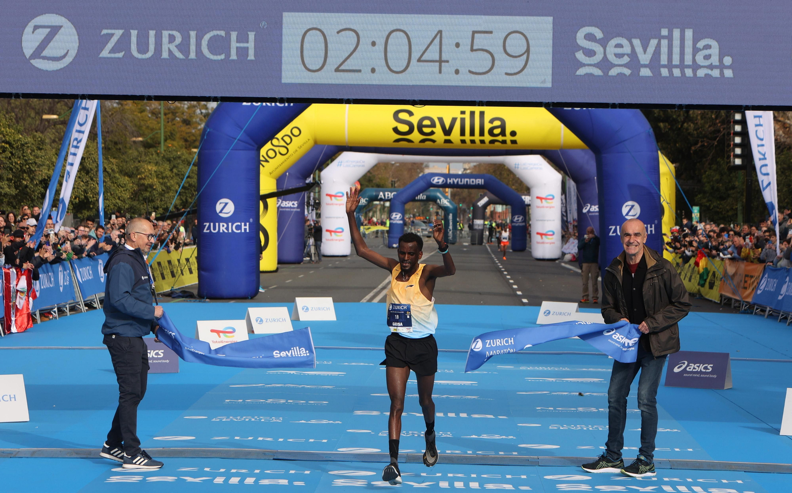 Las fotos de los ganadores del Zurich Maratón de Sevilla