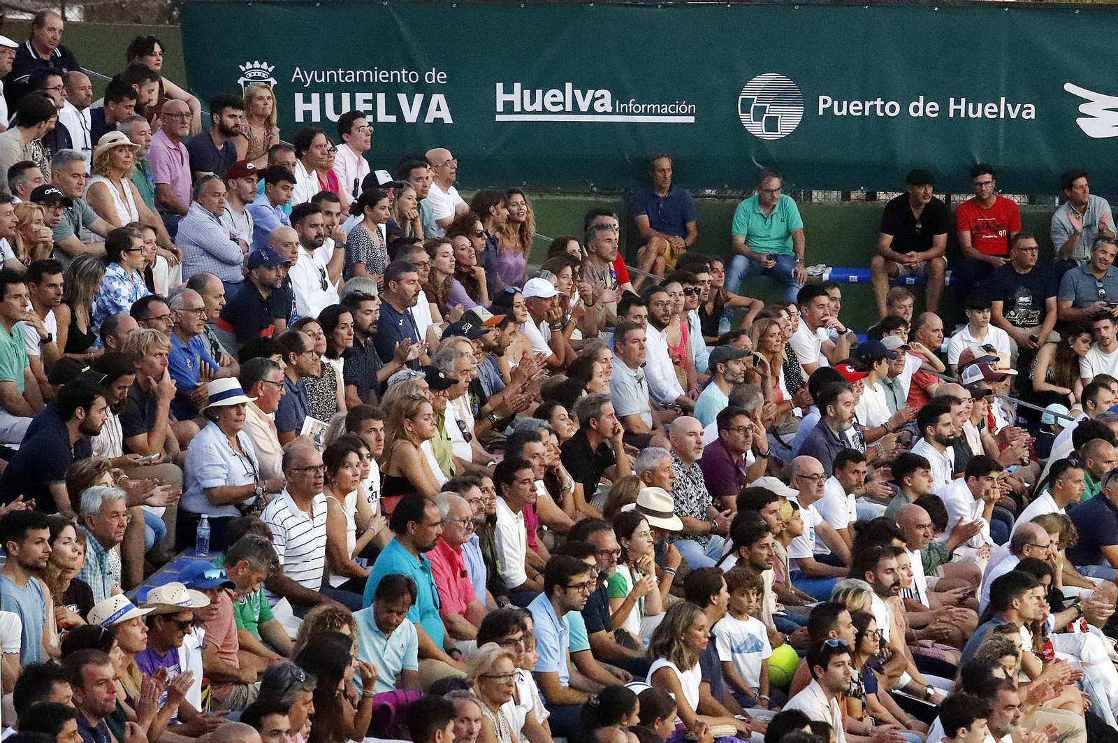 Copa del Rey de Tenis. Imágenes del gran ambiente en las semifinales