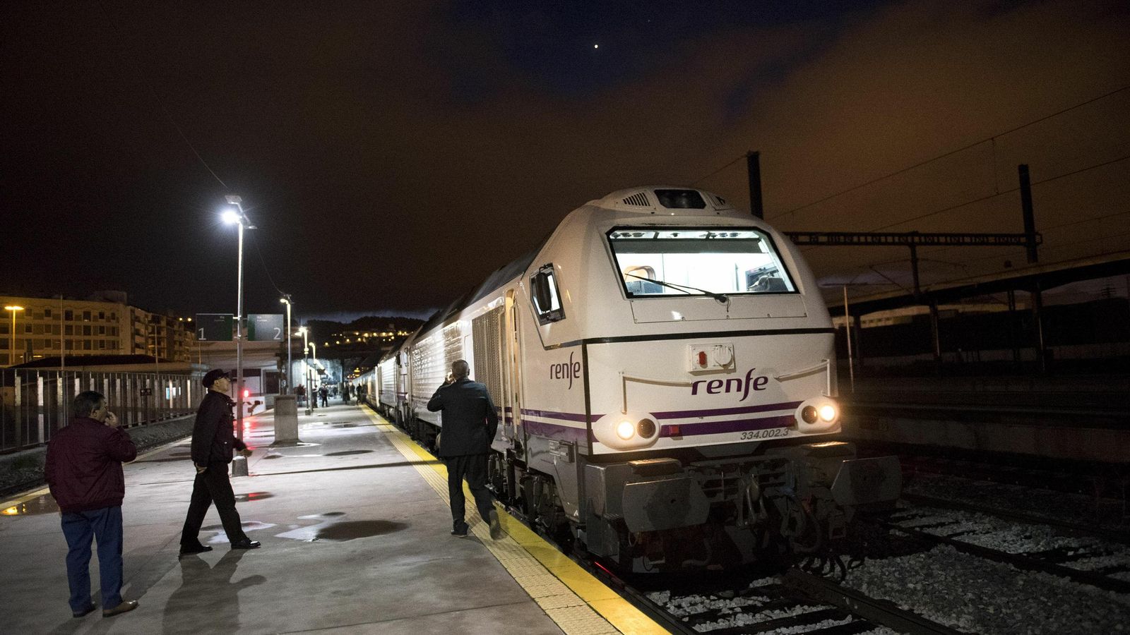Granada volvió a estar conectado por tren con Madrid por primera vez desde 2015