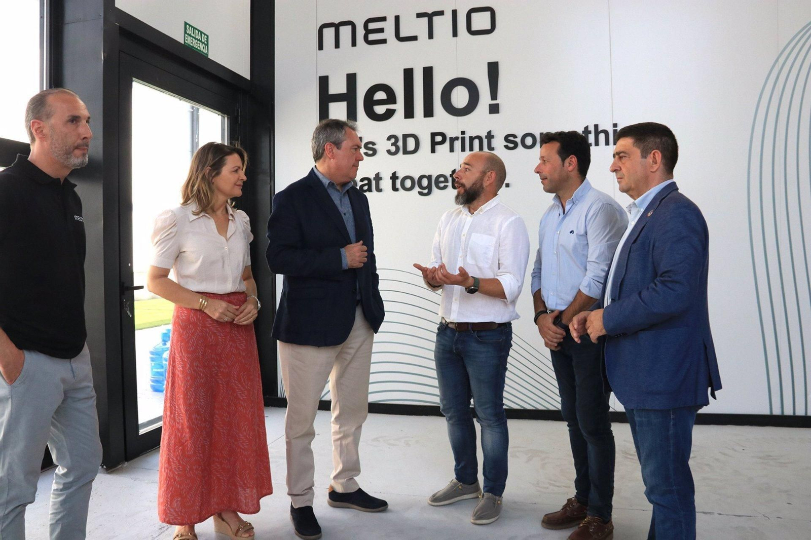 Espadas, en su visita a Meltio. Espadas, en su visita a Meltio.