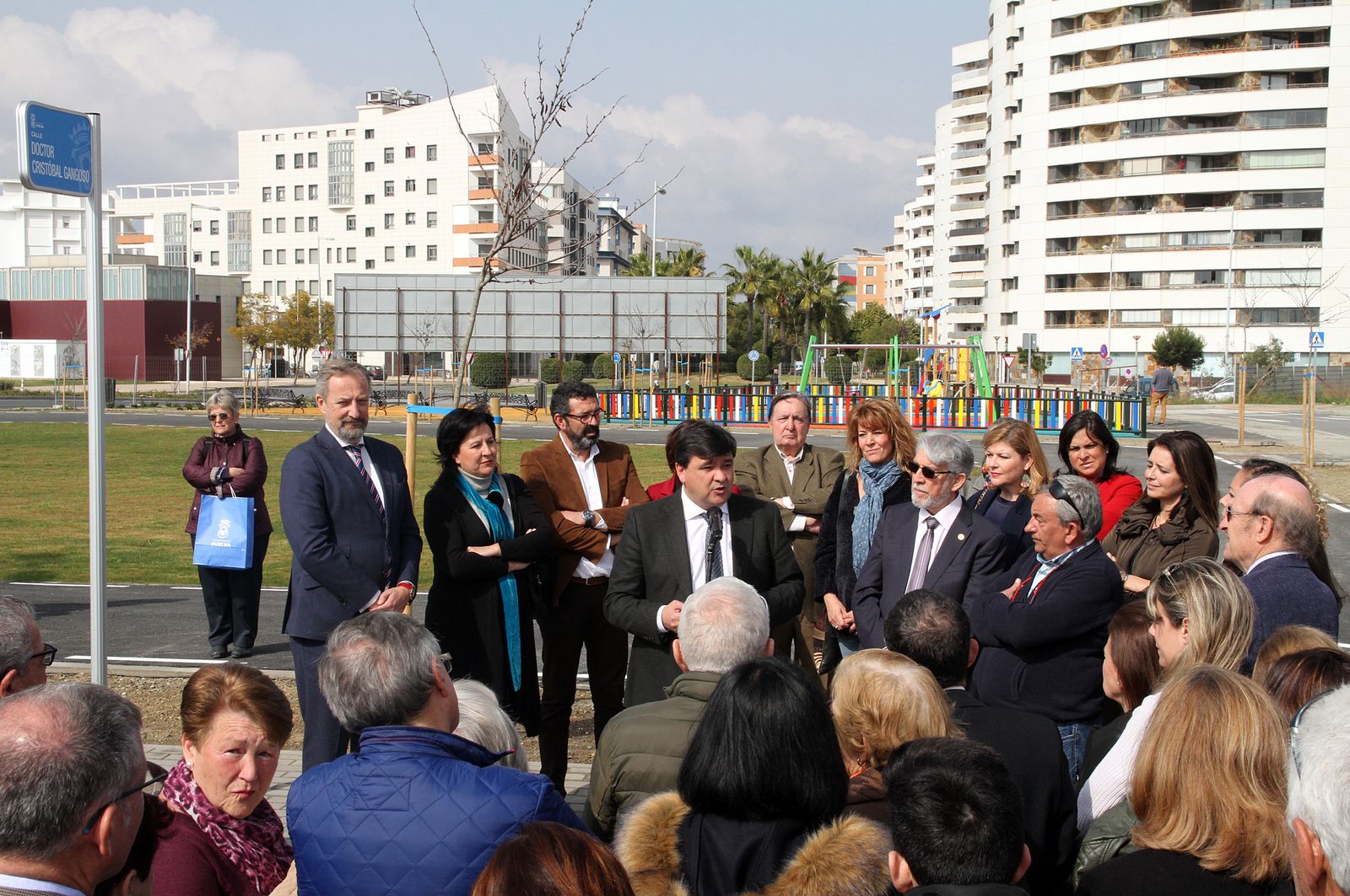 Inauguración de la Calle Doctor Cristóbal Gangoso, en imágenes