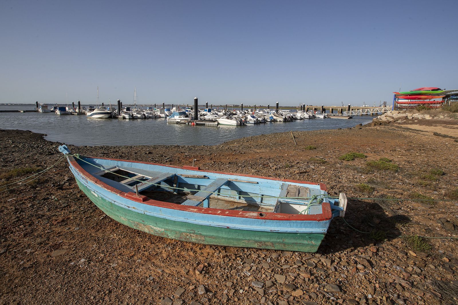 Instalaciones del club náutico de La Casería.