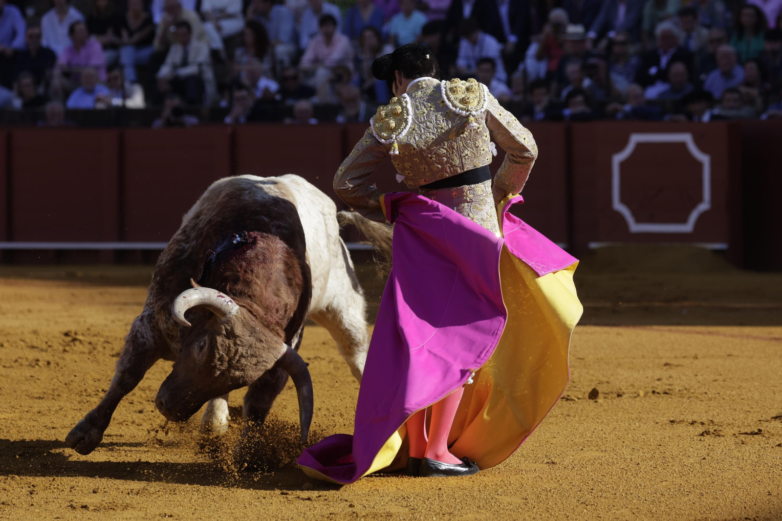 Las imágenes de la tercera de abono en la Maestranza de Sevilla