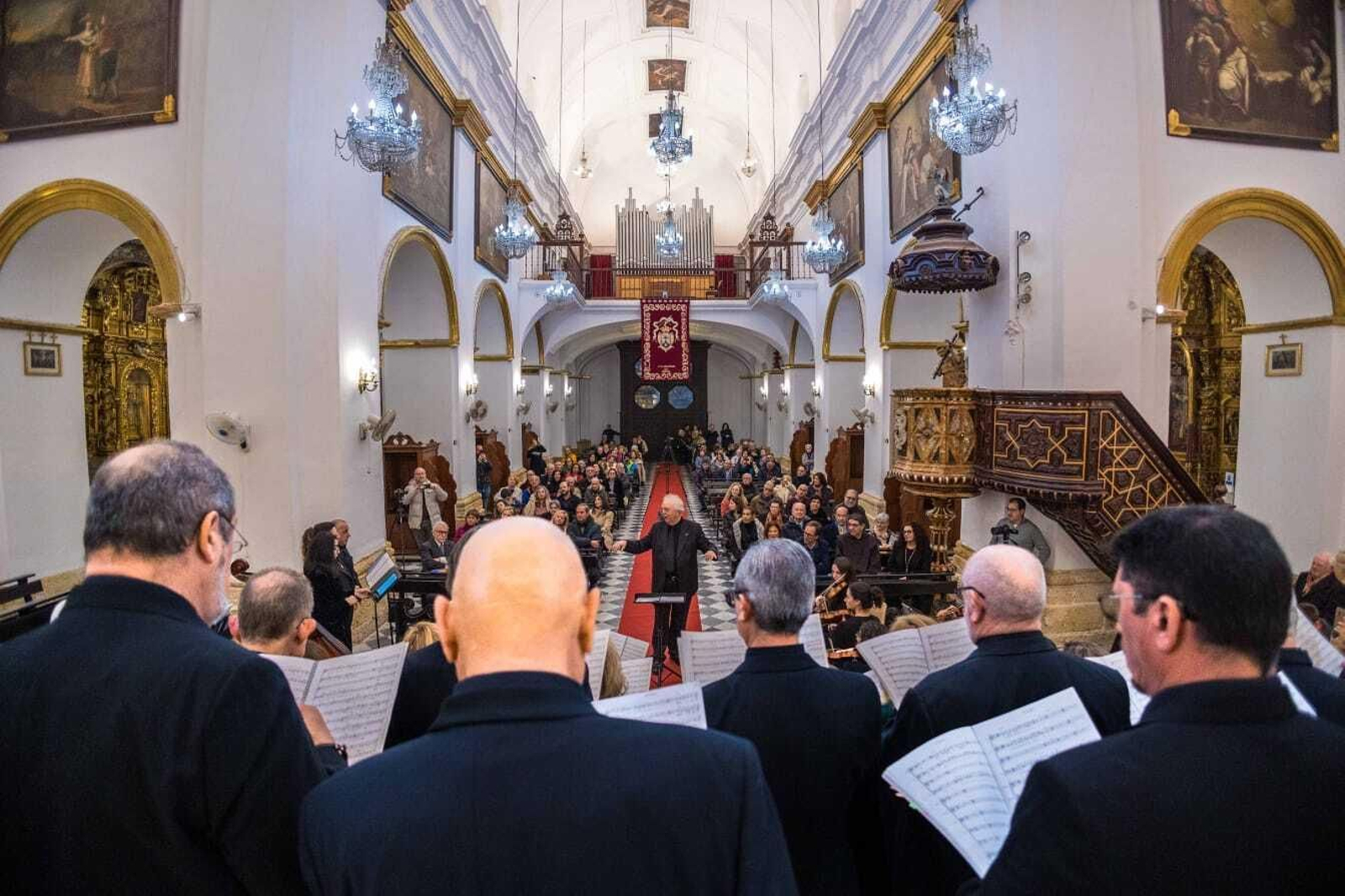 Estreno de la cantata 'Vía Crucis, cuadros líricos de la Pasión' en el Carmen de San Fernando