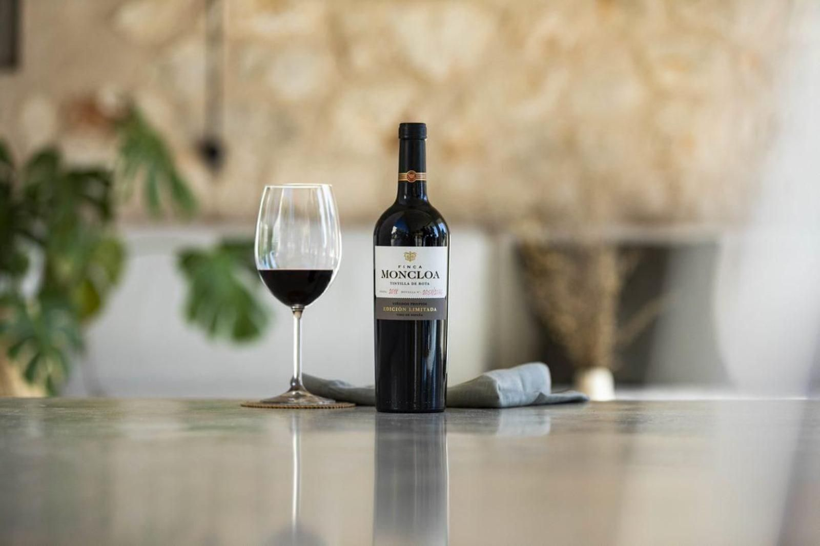Finca Moncloa Tintilla de Rota Edición Limitada, un tinto extraido de la variedad autóctona.