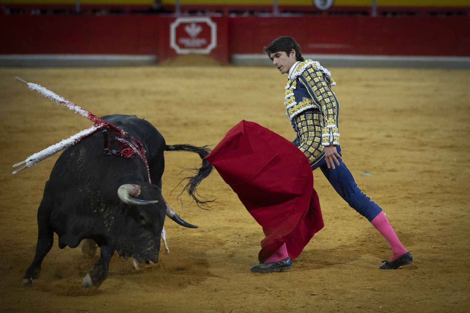 El Fandi y Ponce triunfan en la primera corrida del Corpus