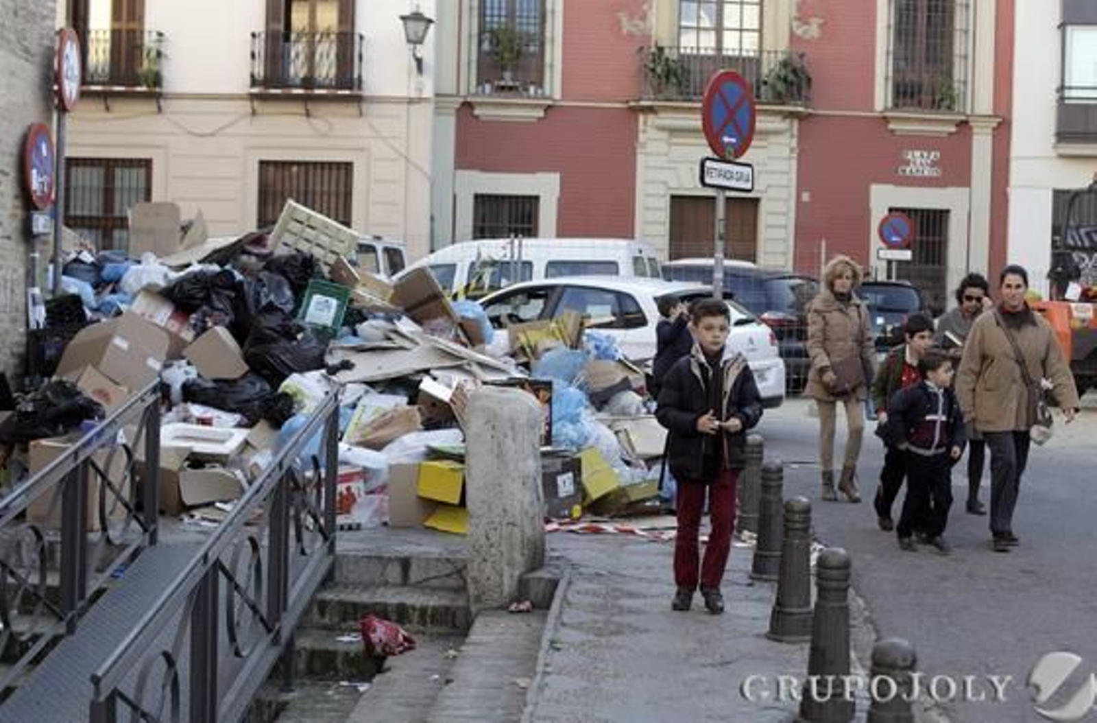 Montañas de basura en las calles.

Foto: Antonio Pizarro