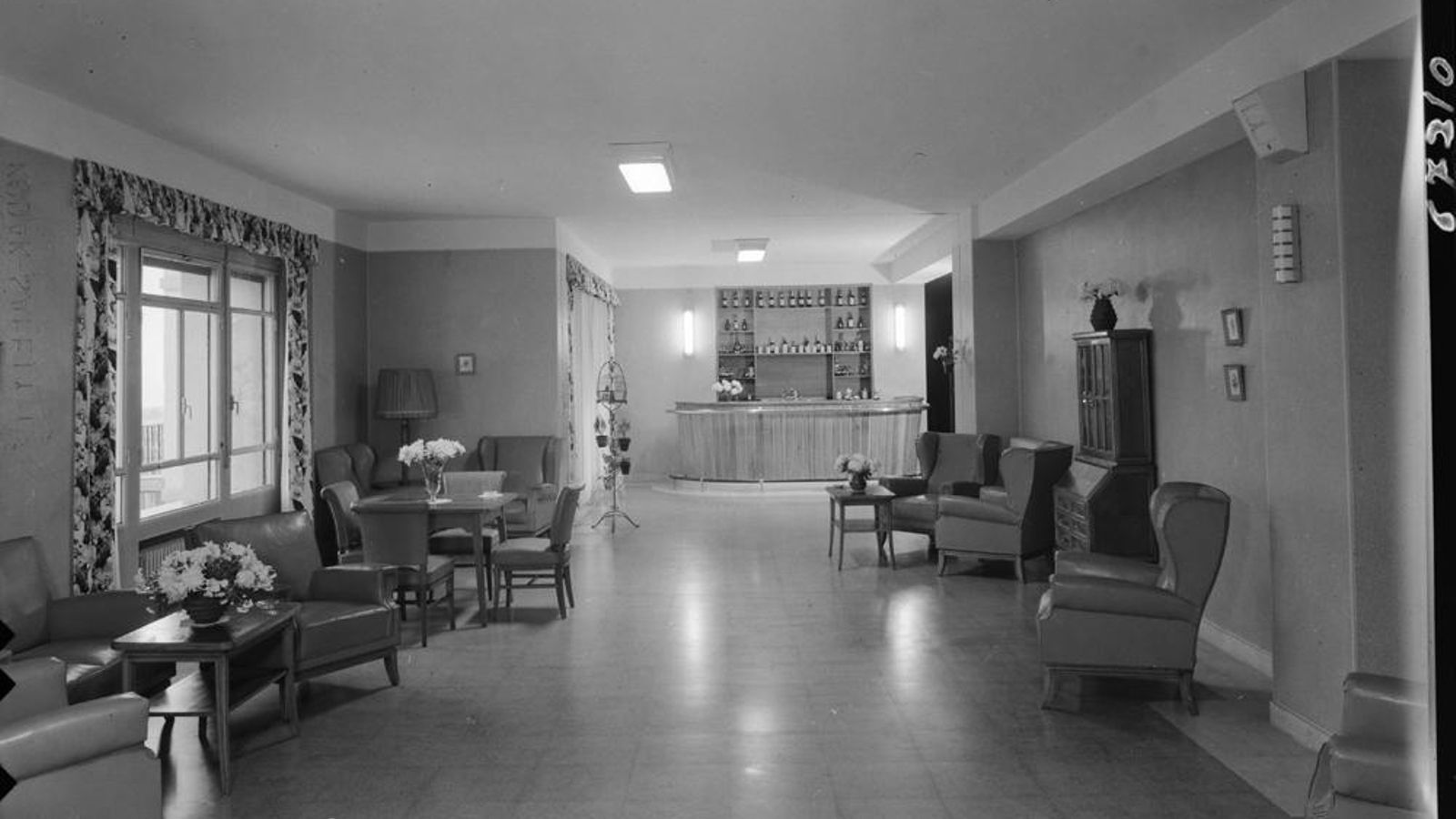 El bar de la Bola Azul