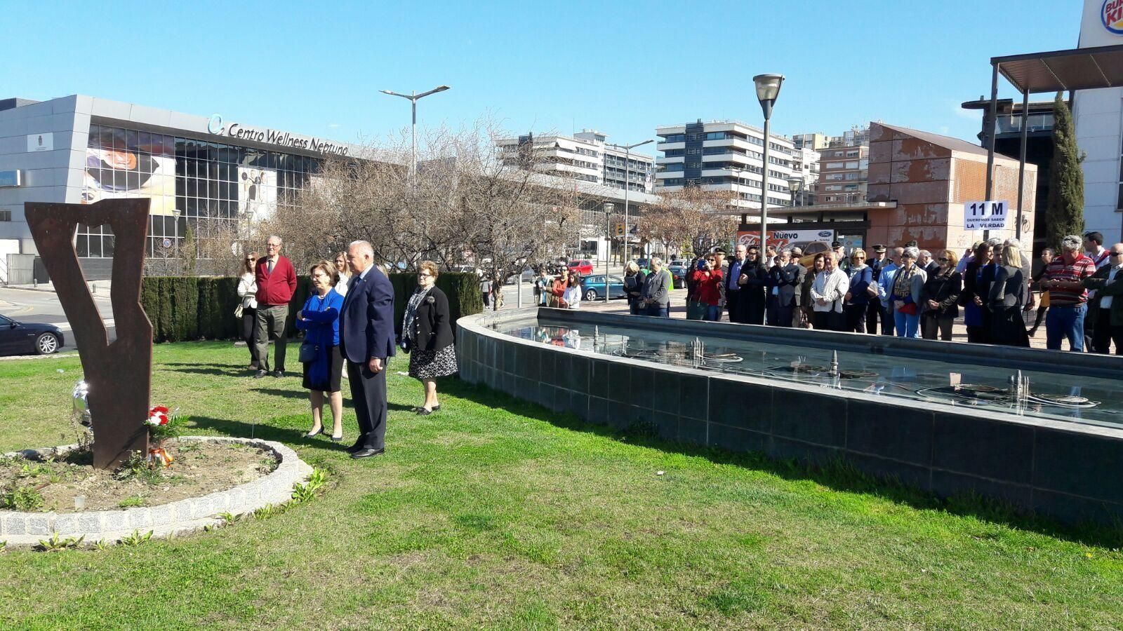 Acto en homenaje a las víctimas del terrorismo, ayer en Granada.