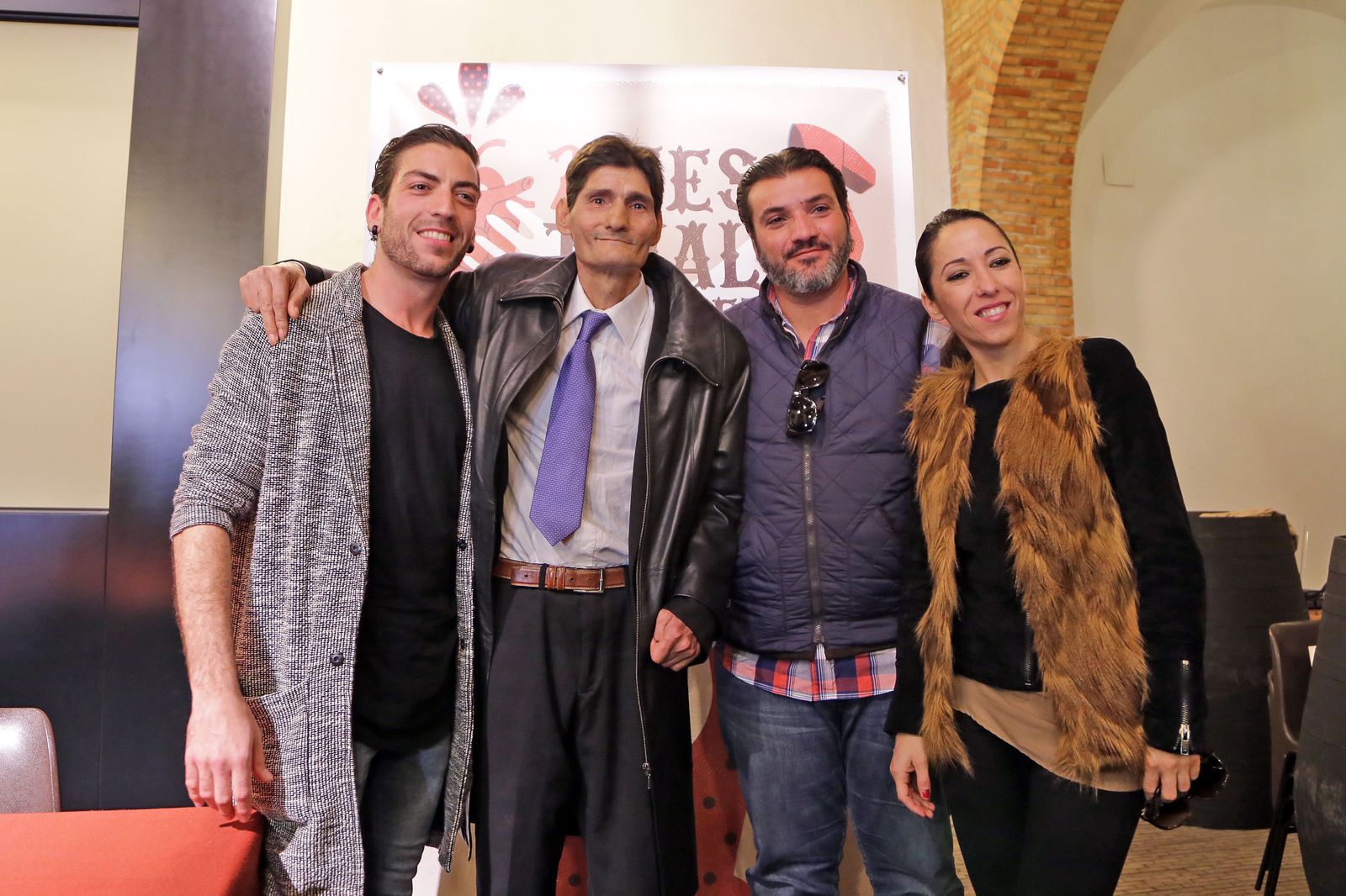David Coria posa junto a Antonio Agujetas, Juan Lara y Ana Morales, ayer en San Ginés.