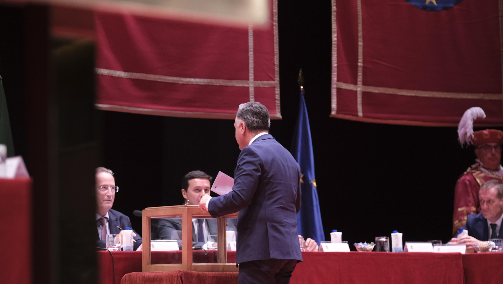 Imágenes de la constitución de la Corporación Municipal de almería, con María Vázquez como Alcaldesa