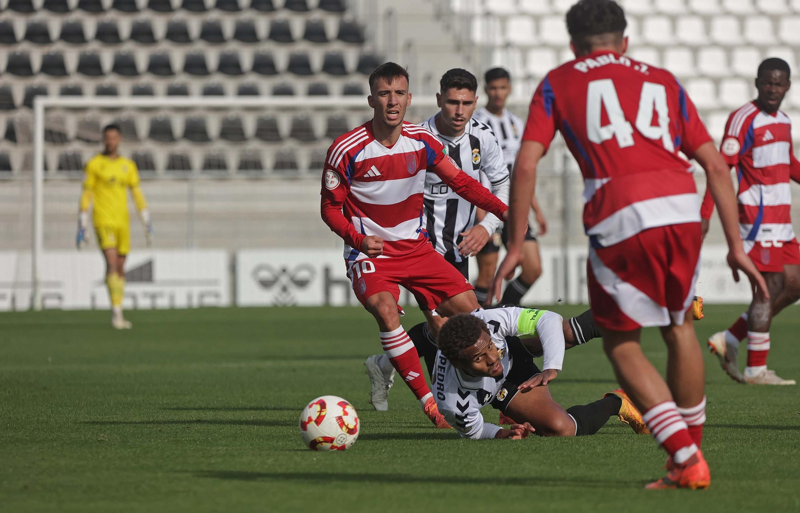 Las mejores fotos del Balona - Recreativo de Granada de Segunda Federación