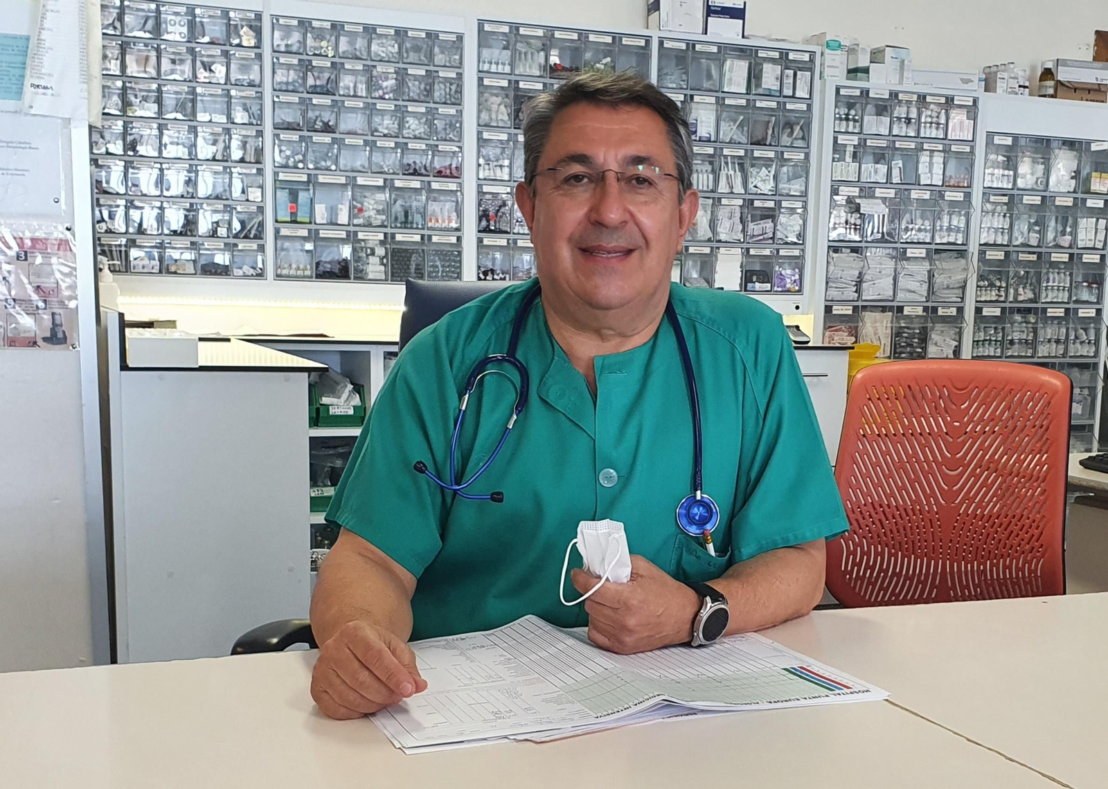 Jaime Lloret, jefe de la UCI del hospital Punta de Europa de Algeciras